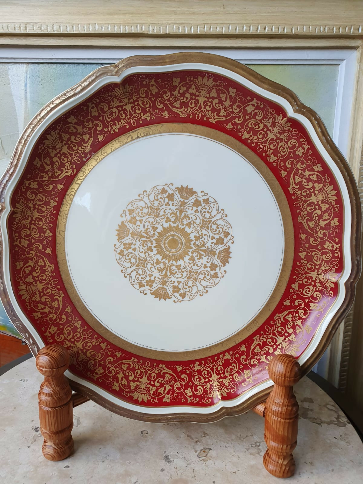 Antigo Medalhão em porcelana alemã Rosenthal