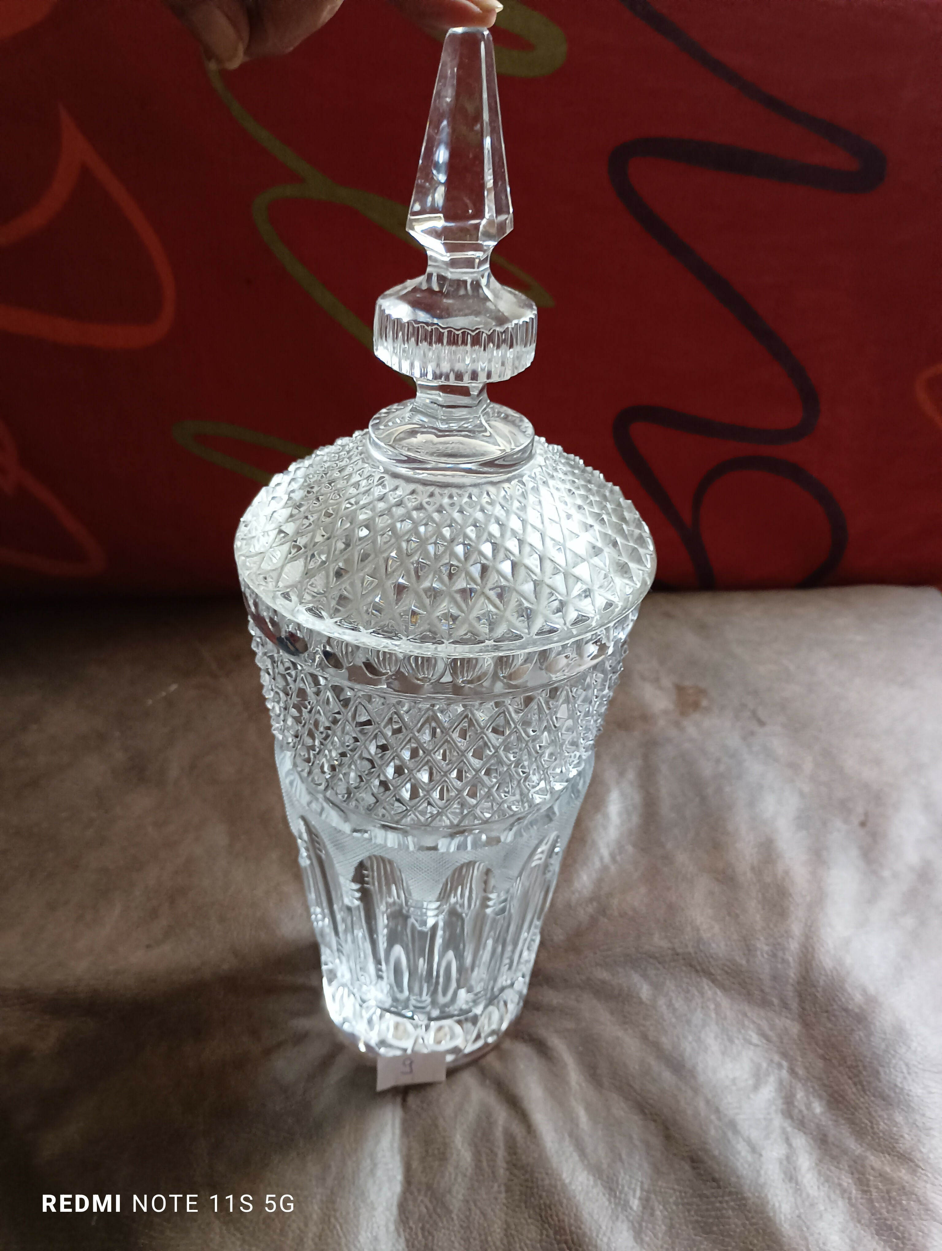 Bomboniere lapidada antiga