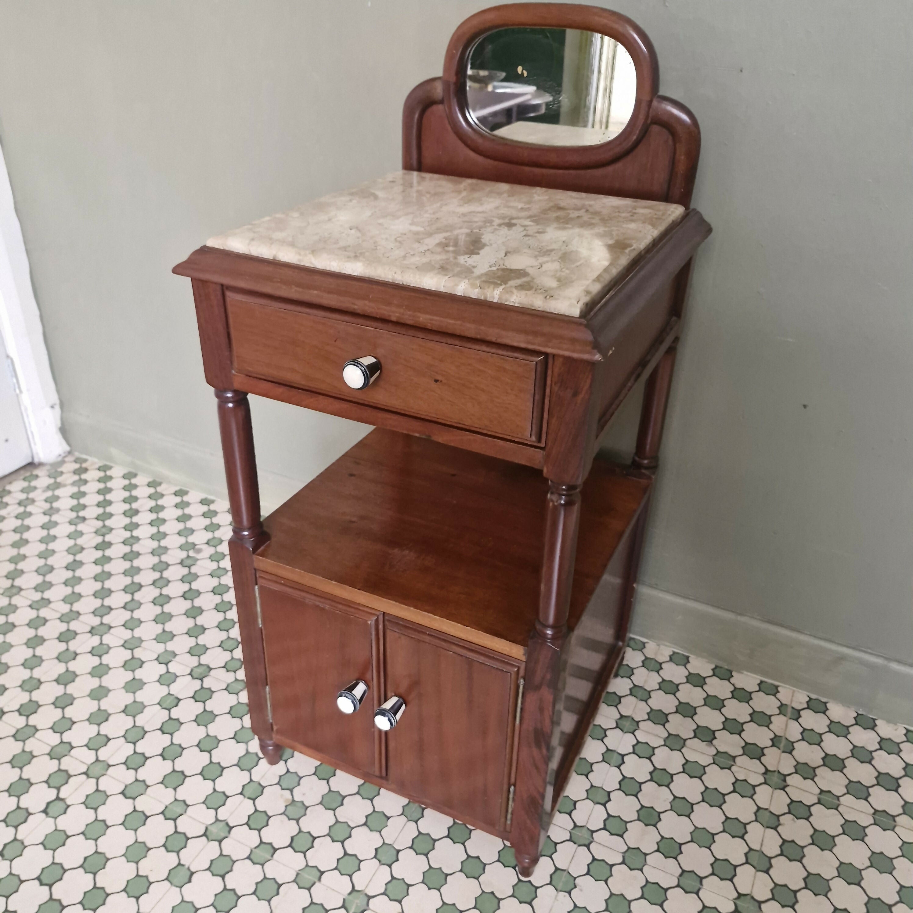 Mesa de cabeceira ou apoio com espelho e mármore