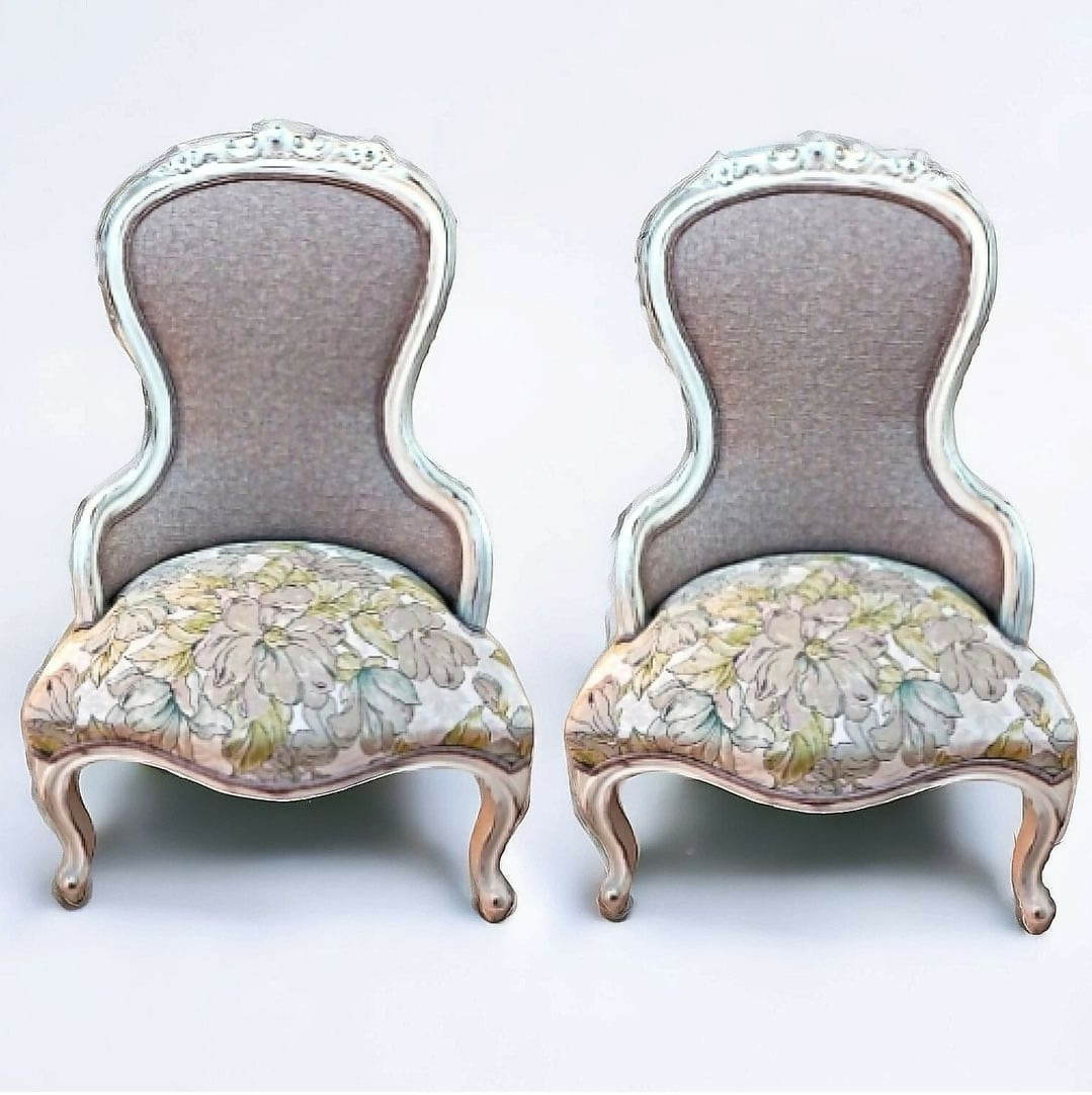 Par de poltronas berger em madeira nobre patinada