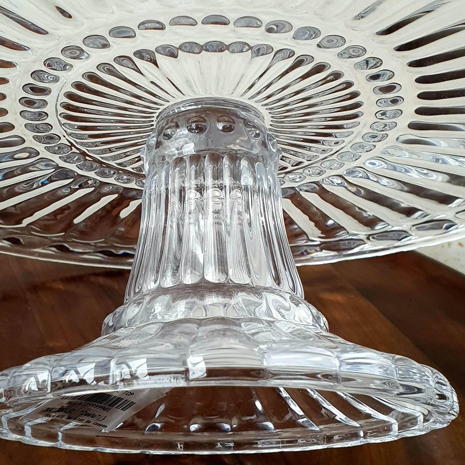 Boleira linda com pé alto,31cm, Daslu, sem uso, com etiqueta, na caixa original.