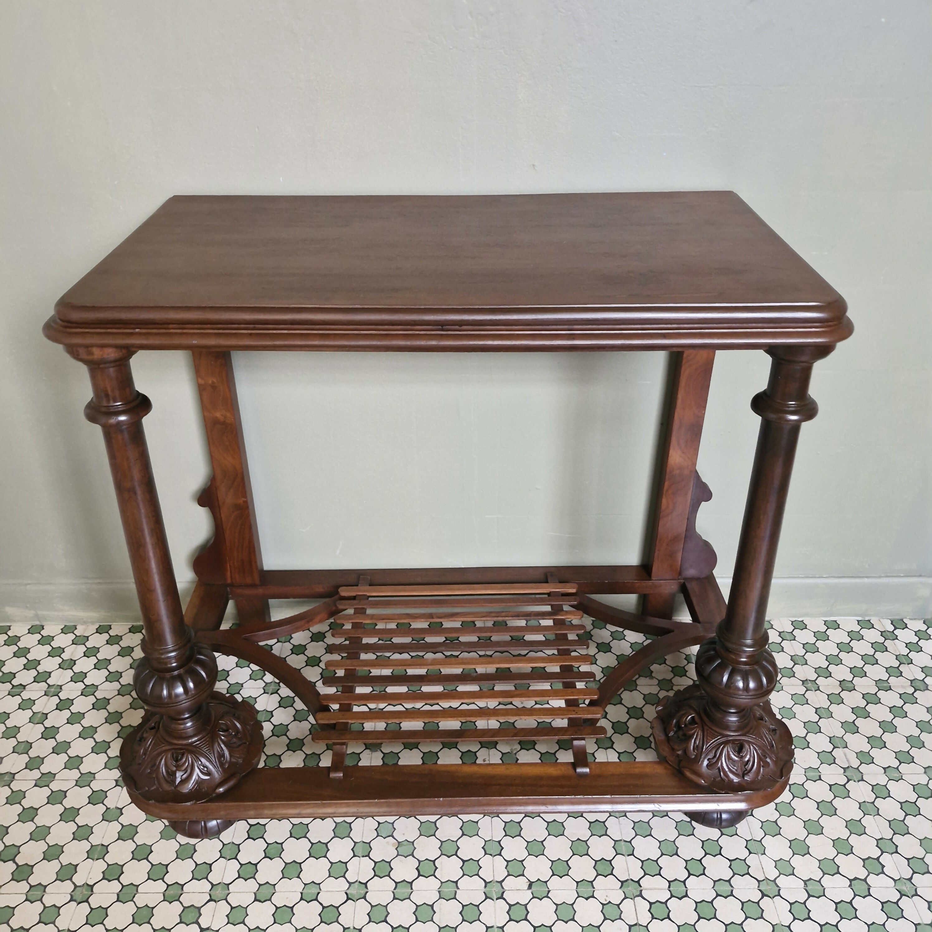 Mesa Console Entalhada