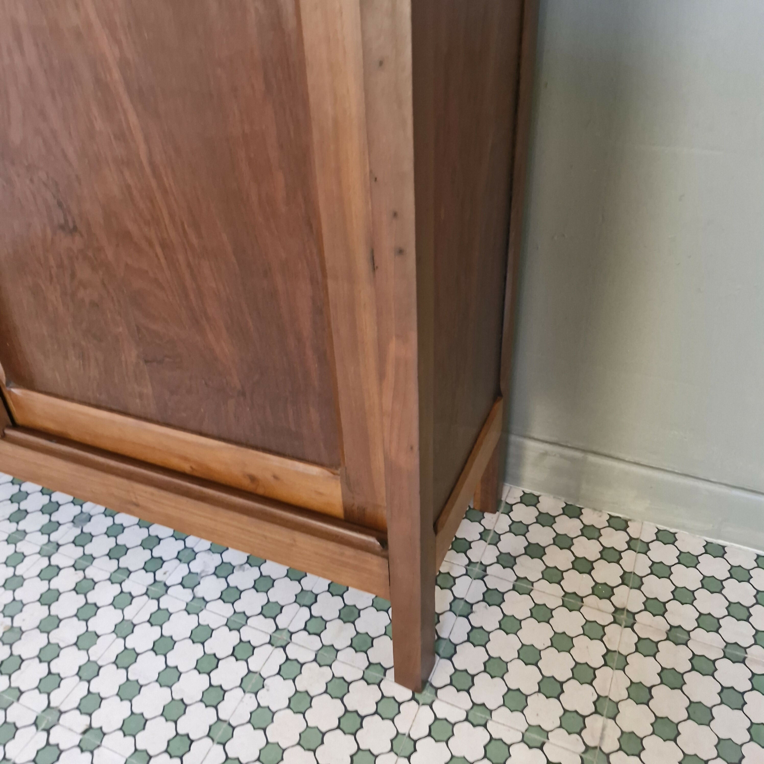 Livreiro Antigo (restaurado)