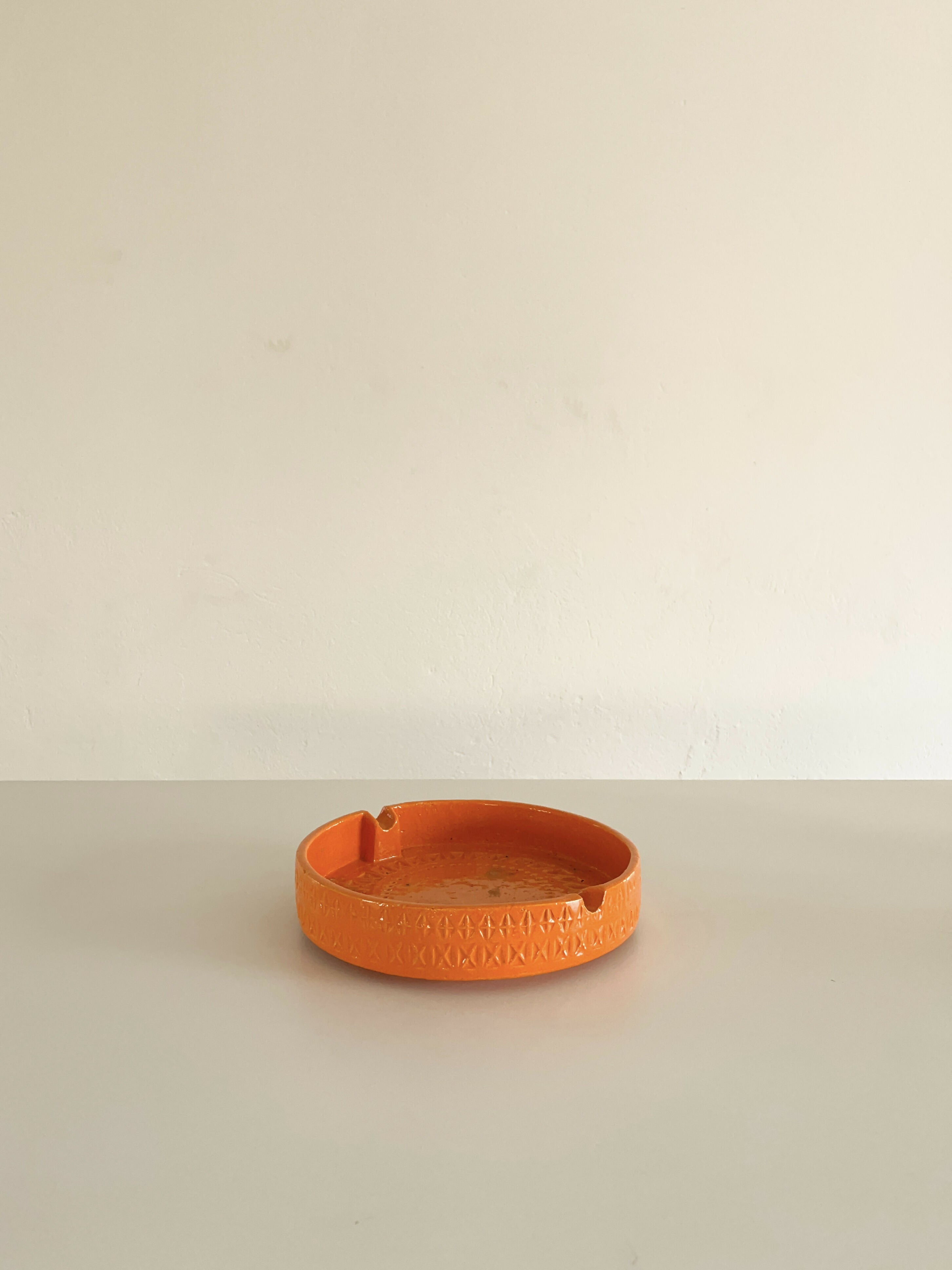 Cinzeiro italiano Rimini Orange (selado)