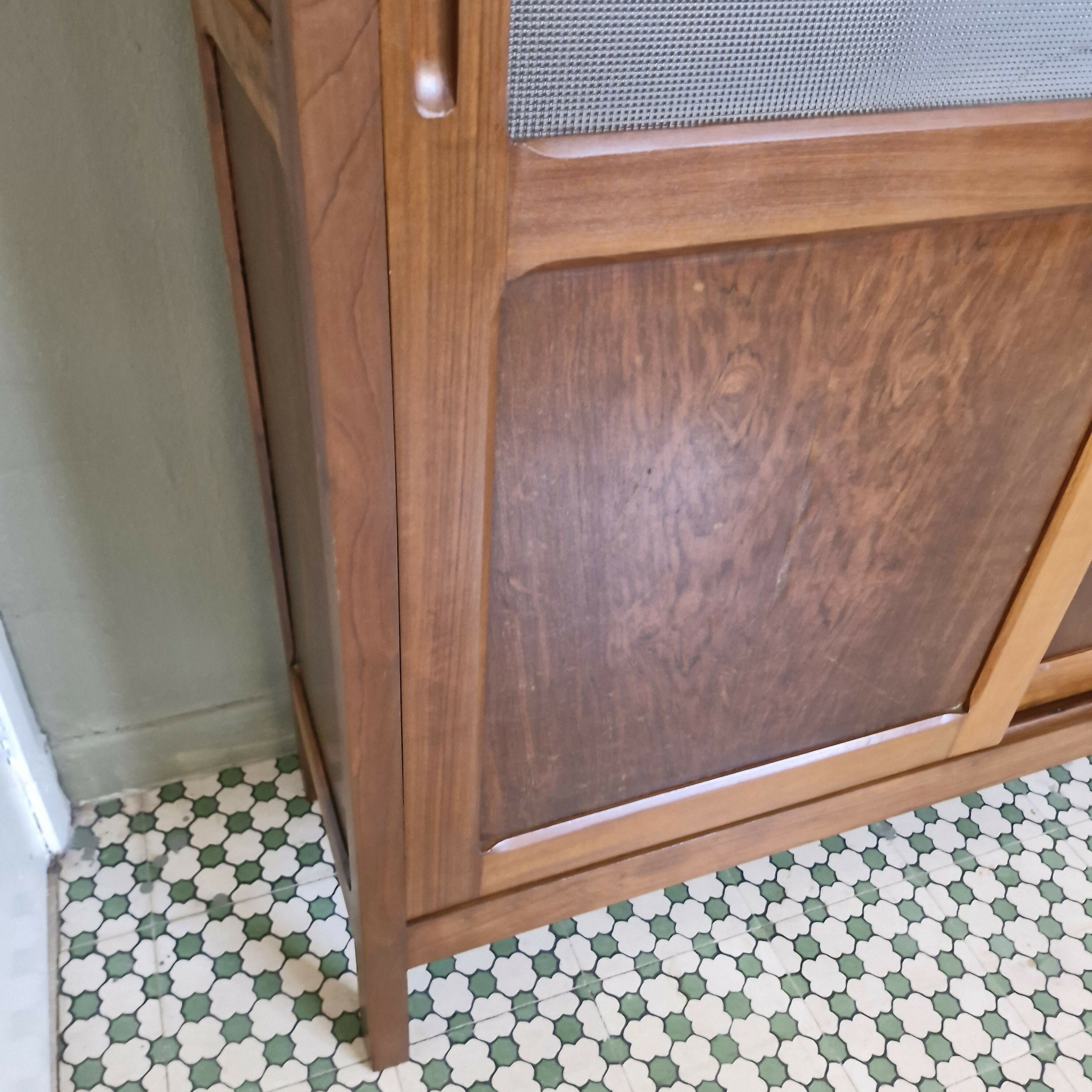 Livreiro Antigo (restaurado)