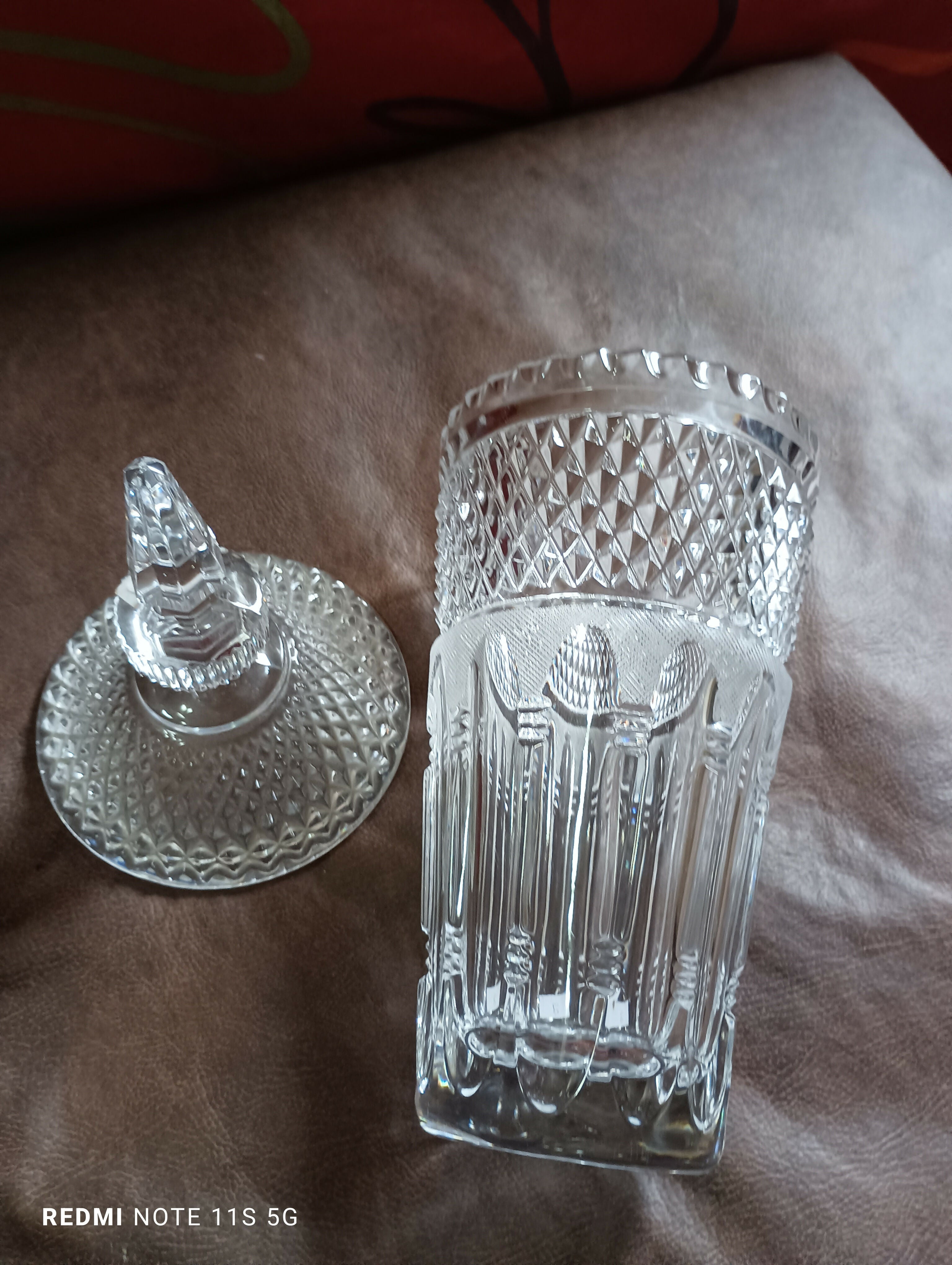 Bomboniere lapidada antiga