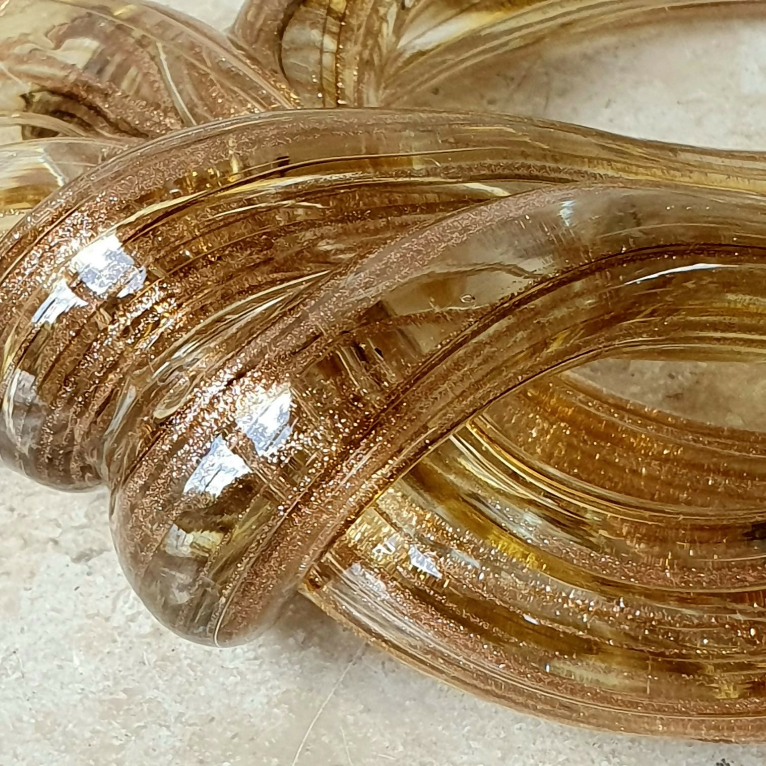 Escultura NÓ em vidro artístico Murano. Impecável!