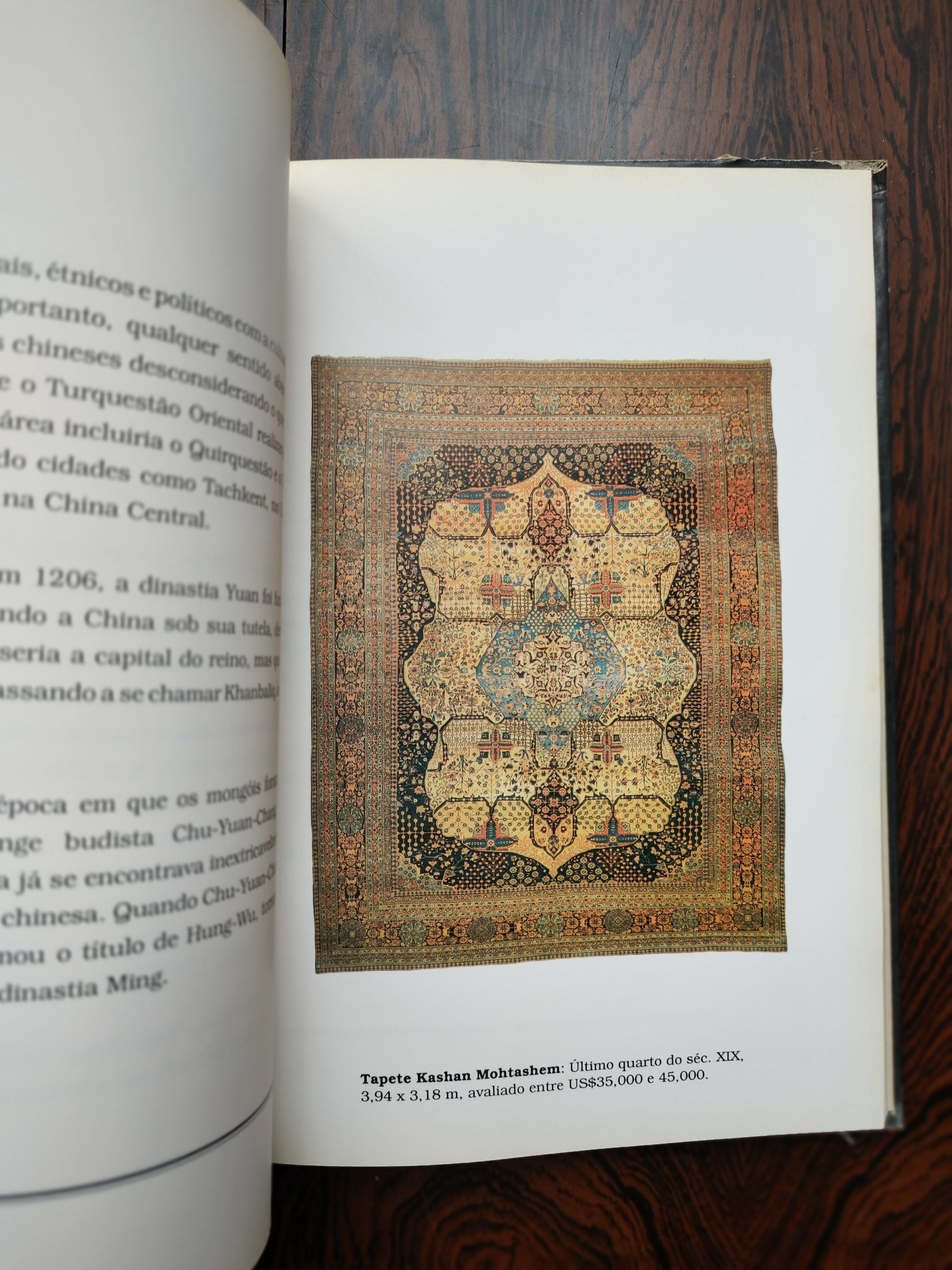 Raro Livro "A Magia dos Tapetes Orientais" de Omar Bin Qaissar El Merjayouni - edição 1988