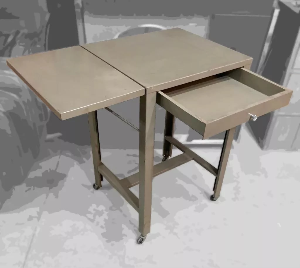 D_NQ_NP_2X_923488-MLB54143153309_032023-F-mesa-industrial-antiga-restaurada-tampo-retratil