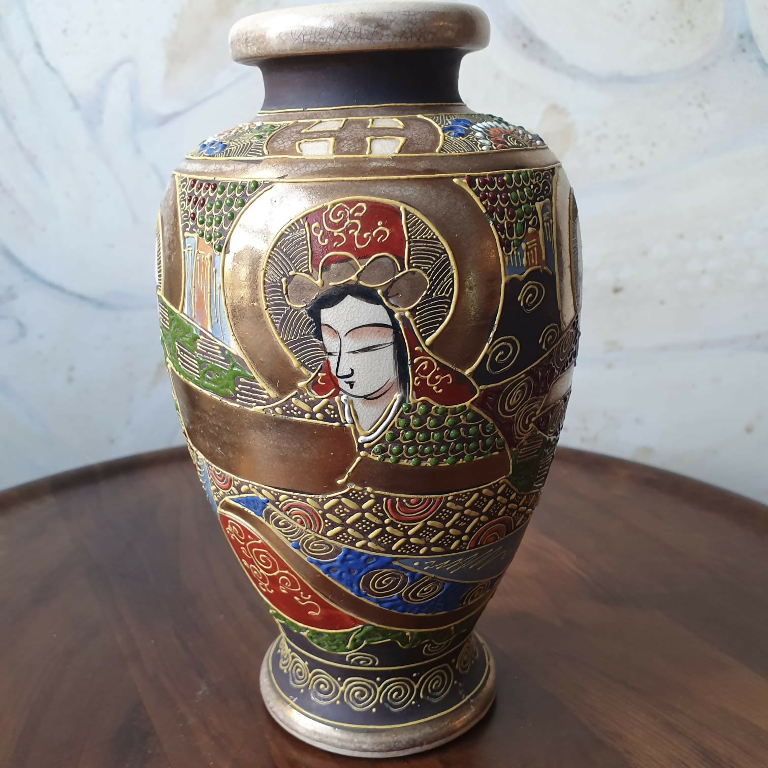 Antigo vaso em porcelana japonesa Satsuma. Lindo e muito preservado!