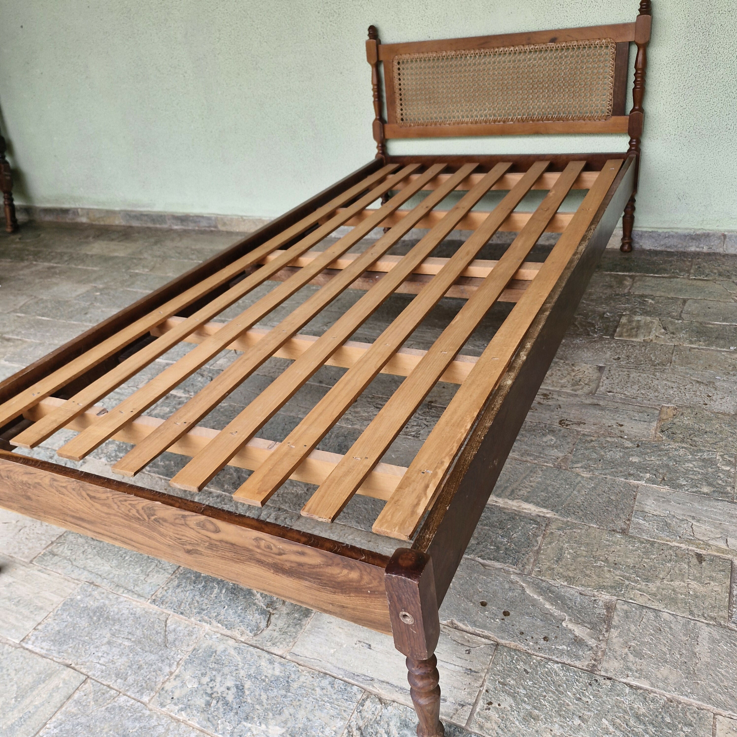 Cama de Solteiro Palhinha