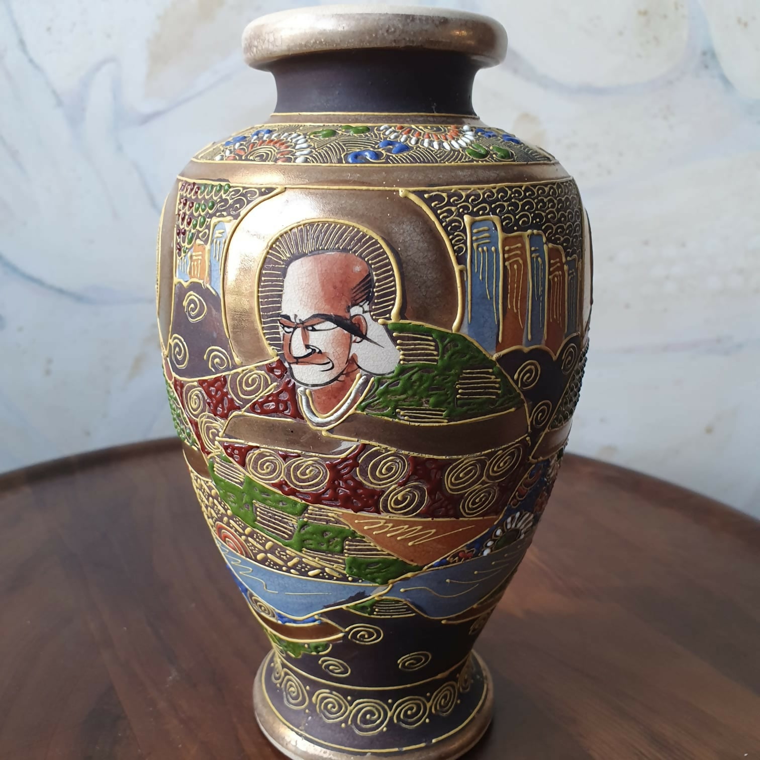 Antigo vaso em porcelana japonesa Satsuma. Lindo e muito preservado!