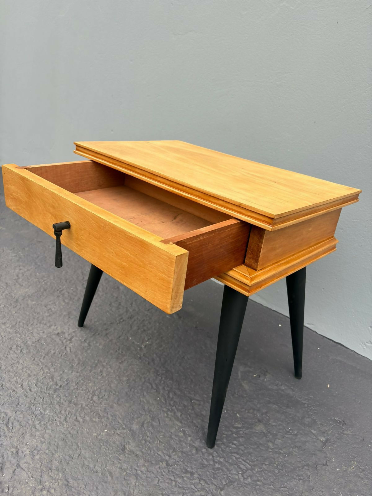 ff563bac-bb91-41d0-93e1-3cbad58ead79