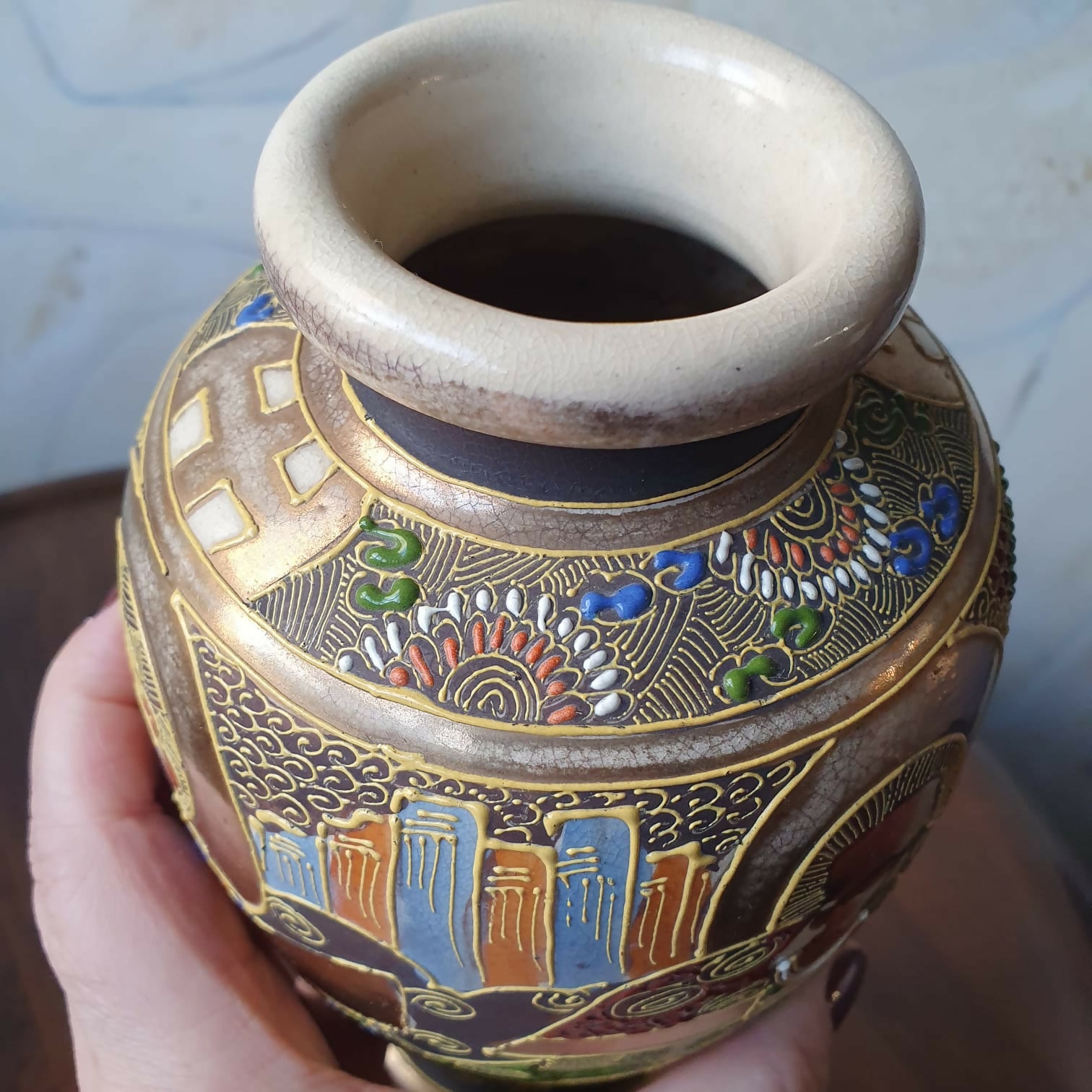 Antigo vaso em porcelana japonesa Satsuma. Lindo e muito preservado!