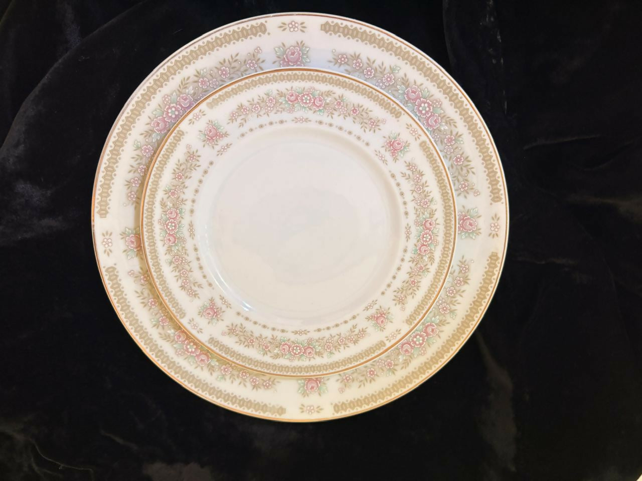 Aparelho de jantar Porcelana Real.
