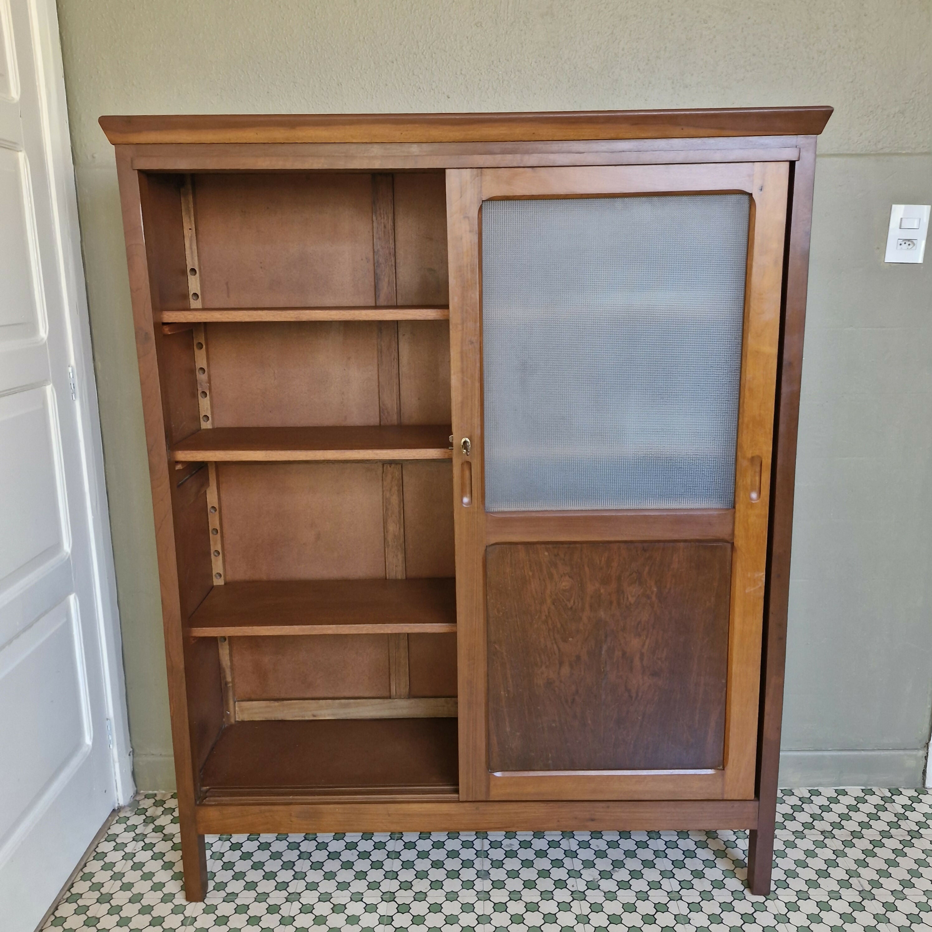 Livreiro Antigo (restaurado)