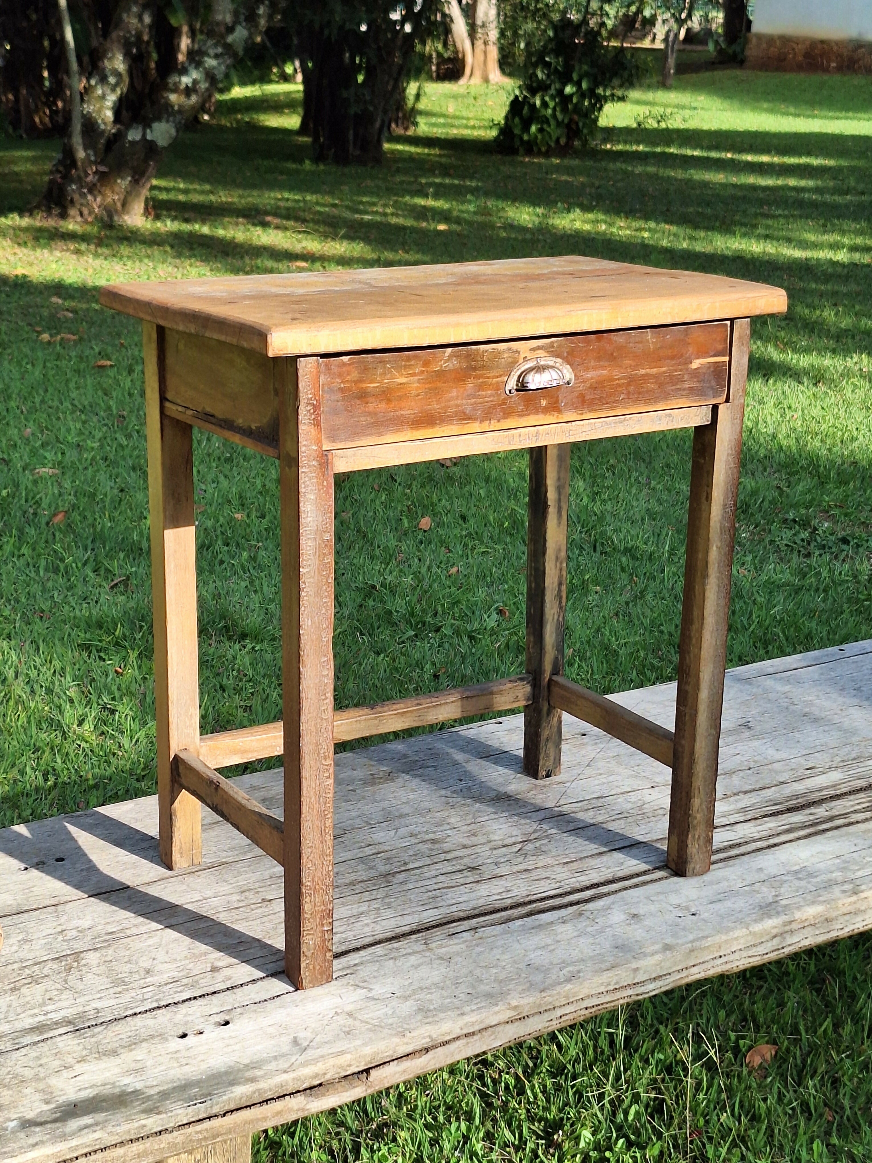 Mesinha Antiga Madeira Maciça Garimpo Mineiro