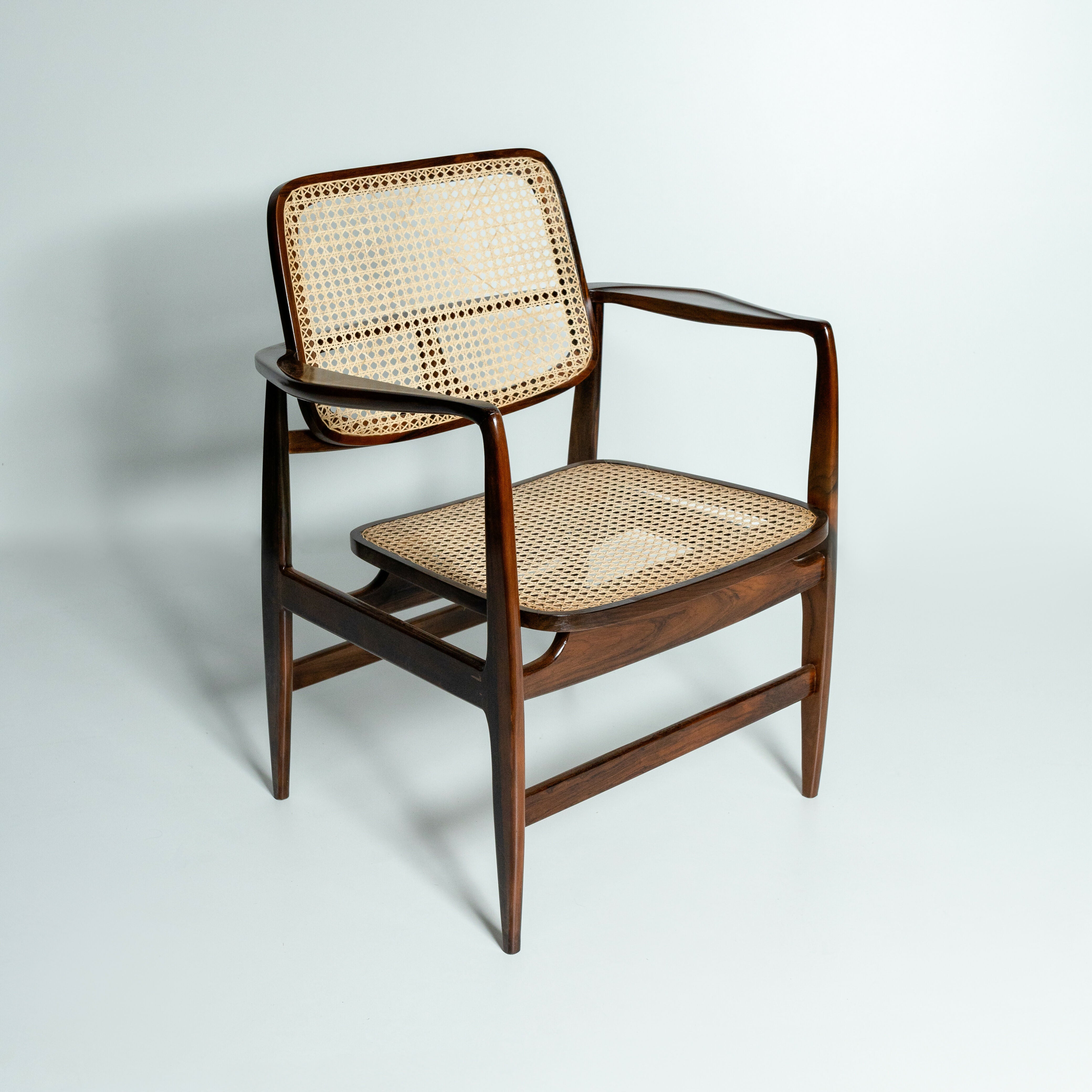 Par de Poltronas Oscar em Jacaranda - Sergio Rodrigues