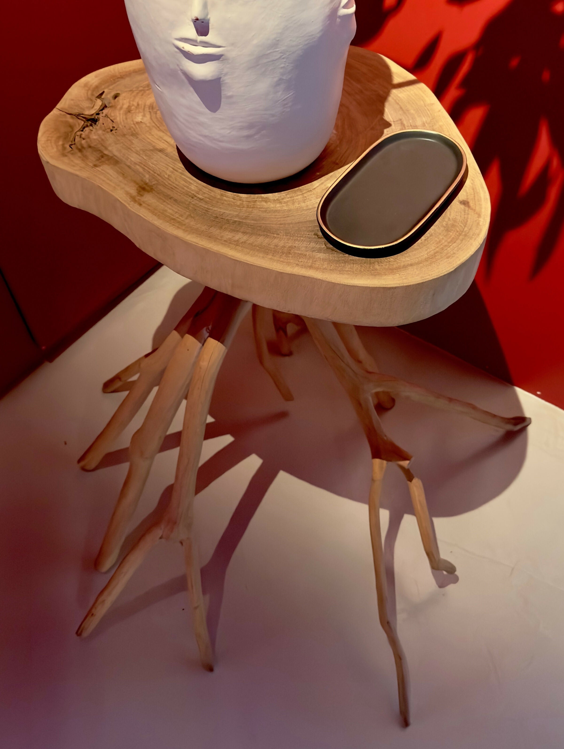 Mesinha alta da Ilha do Ferro