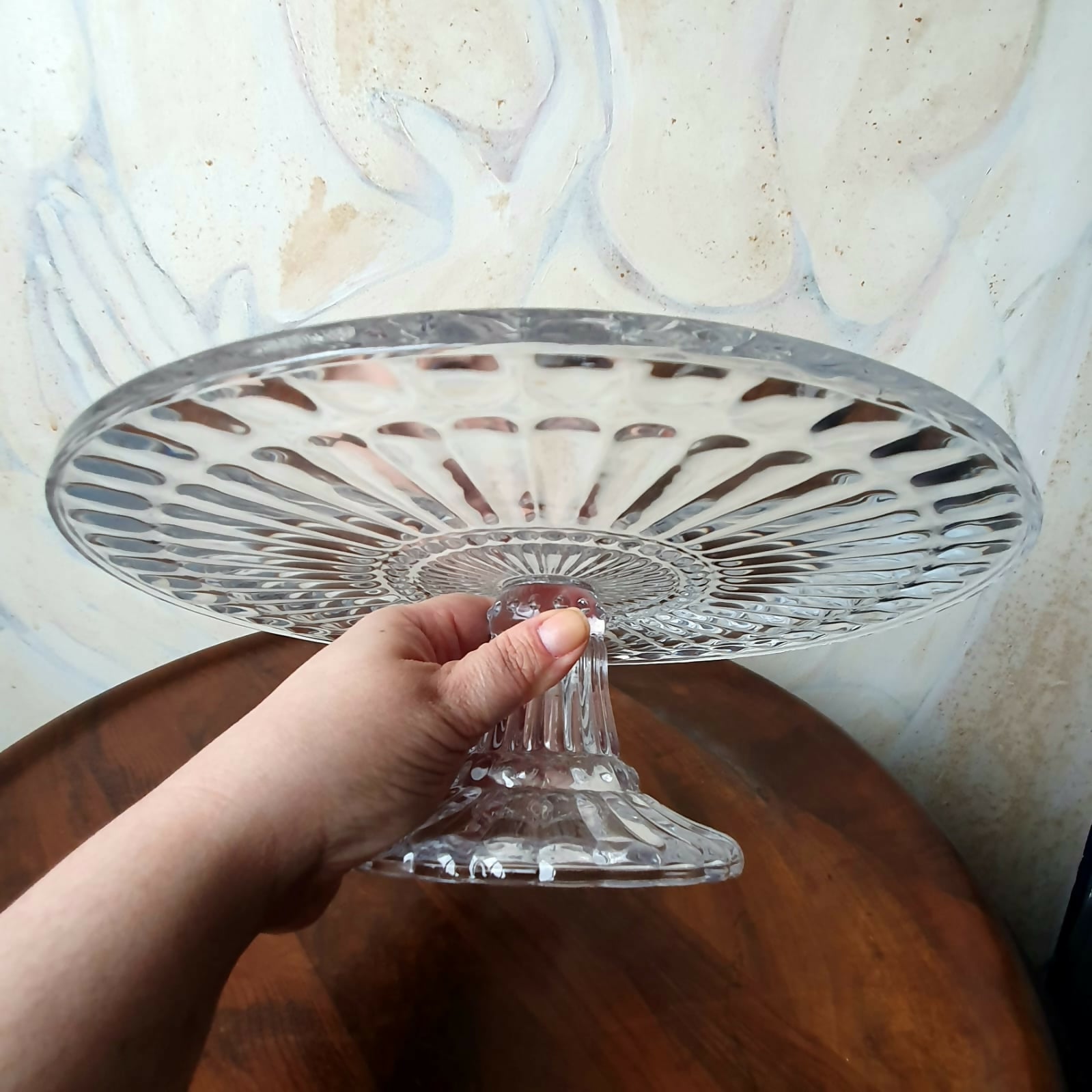 Boleira linda com pé alto,31cm, Daslu, sem uso, com etiqueta, na caixa original.