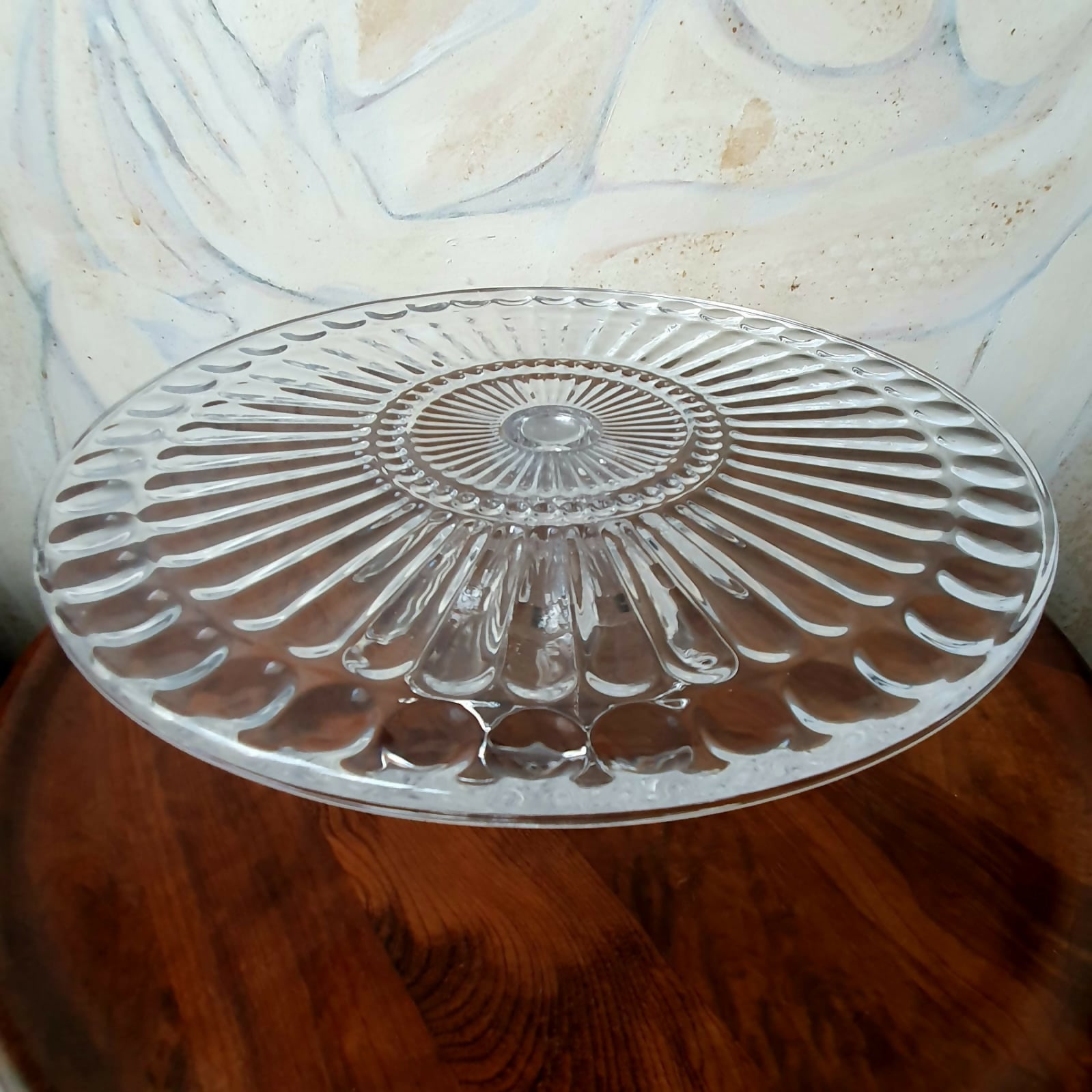 Boleira linda com pé alto,31cm, Daslu, sem uso, com etiqueta, na caixa original.