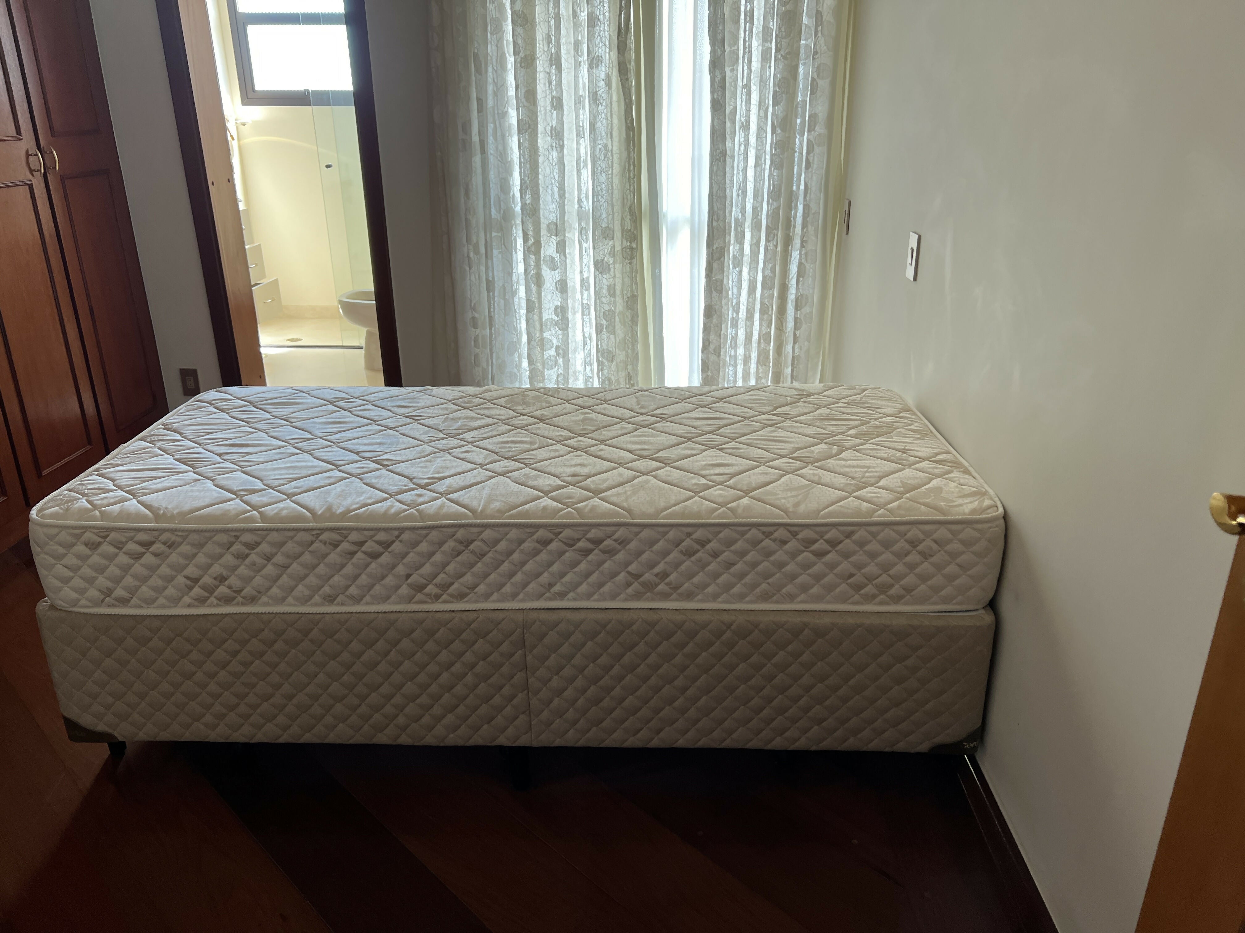 Cama box Copel
