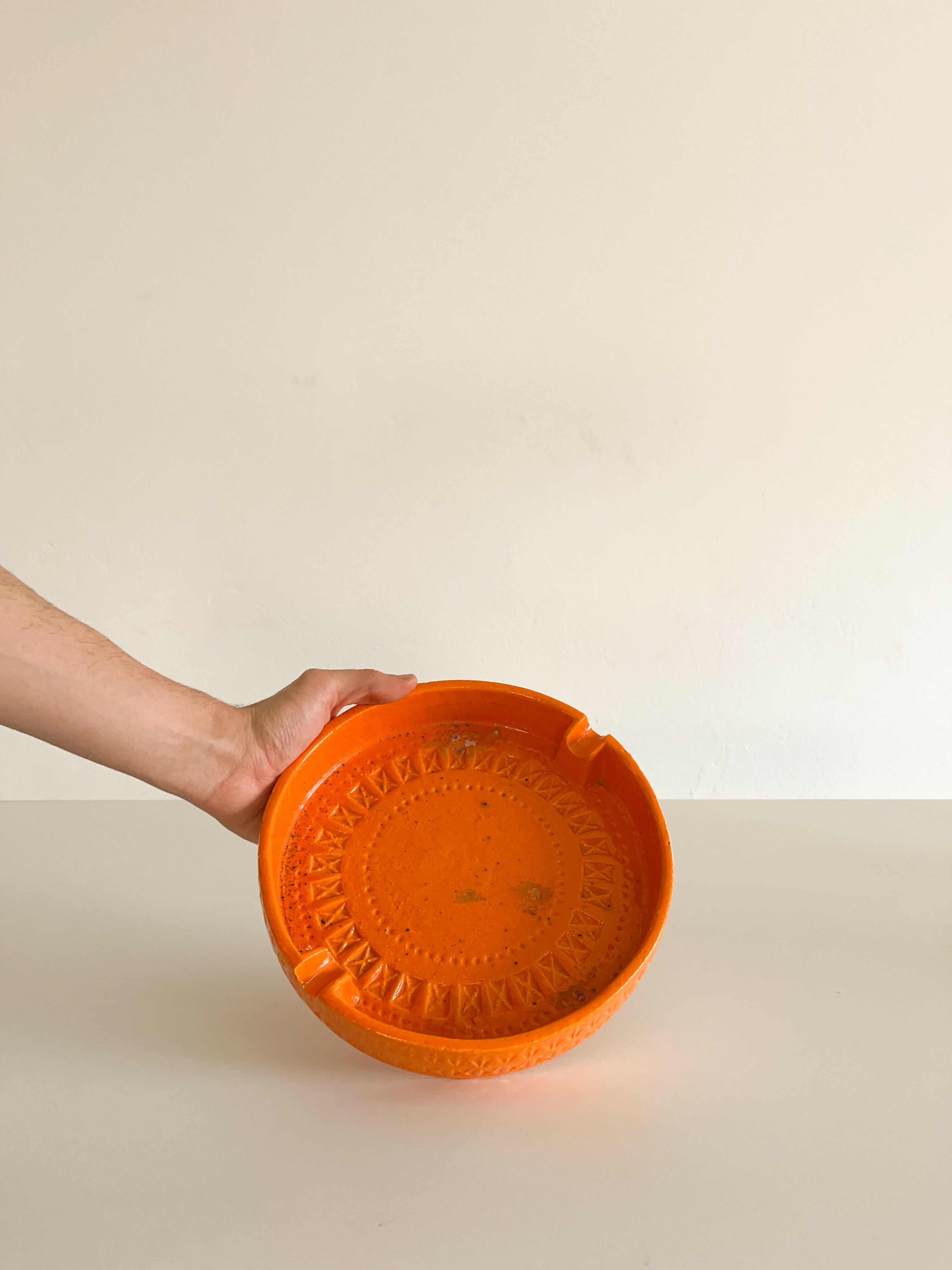 Cinzeiro italiano Rimini Orange (selado)