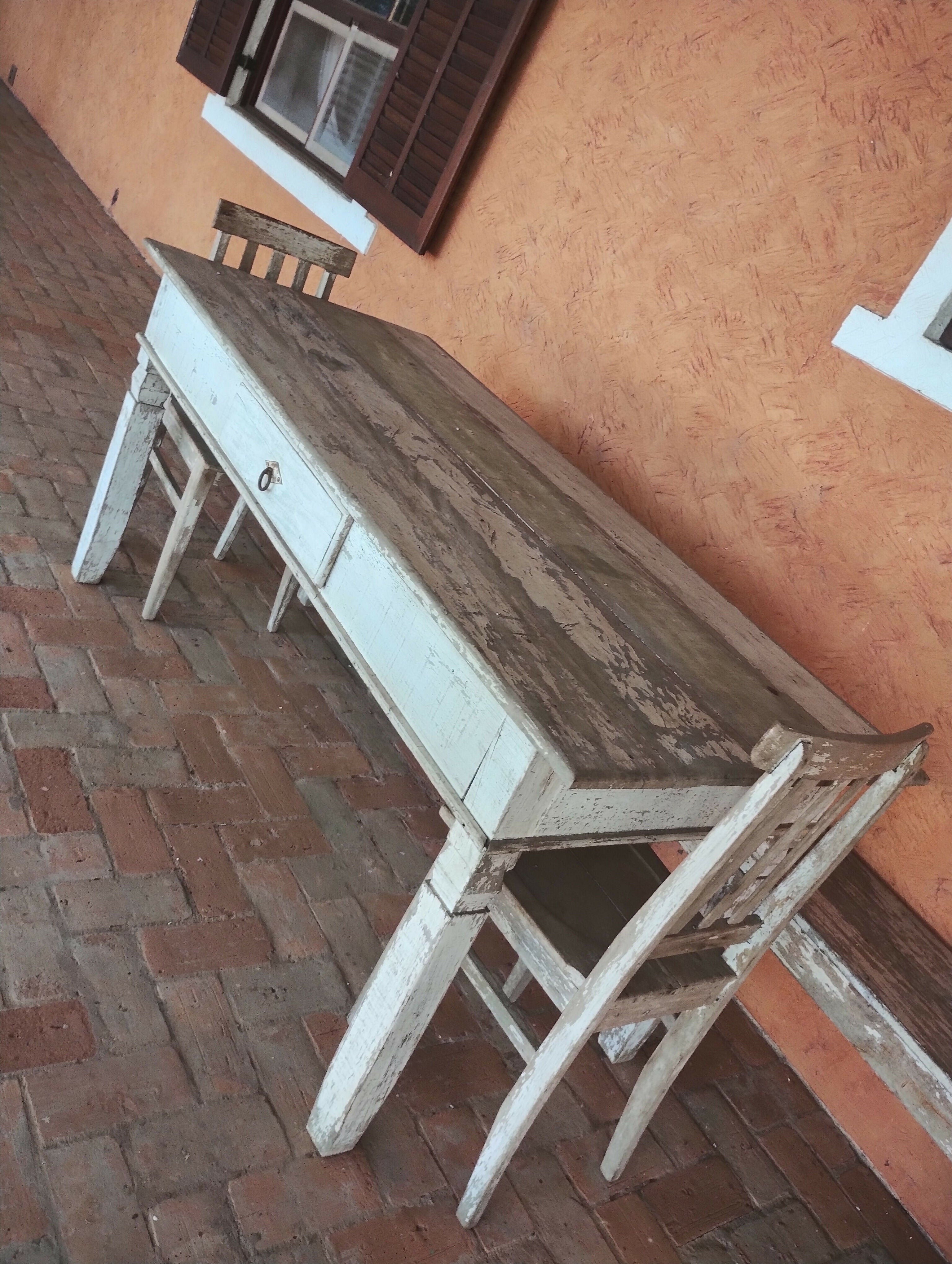 MESA PARA AREA EXTERNA COM DUAS CADEIRAS
