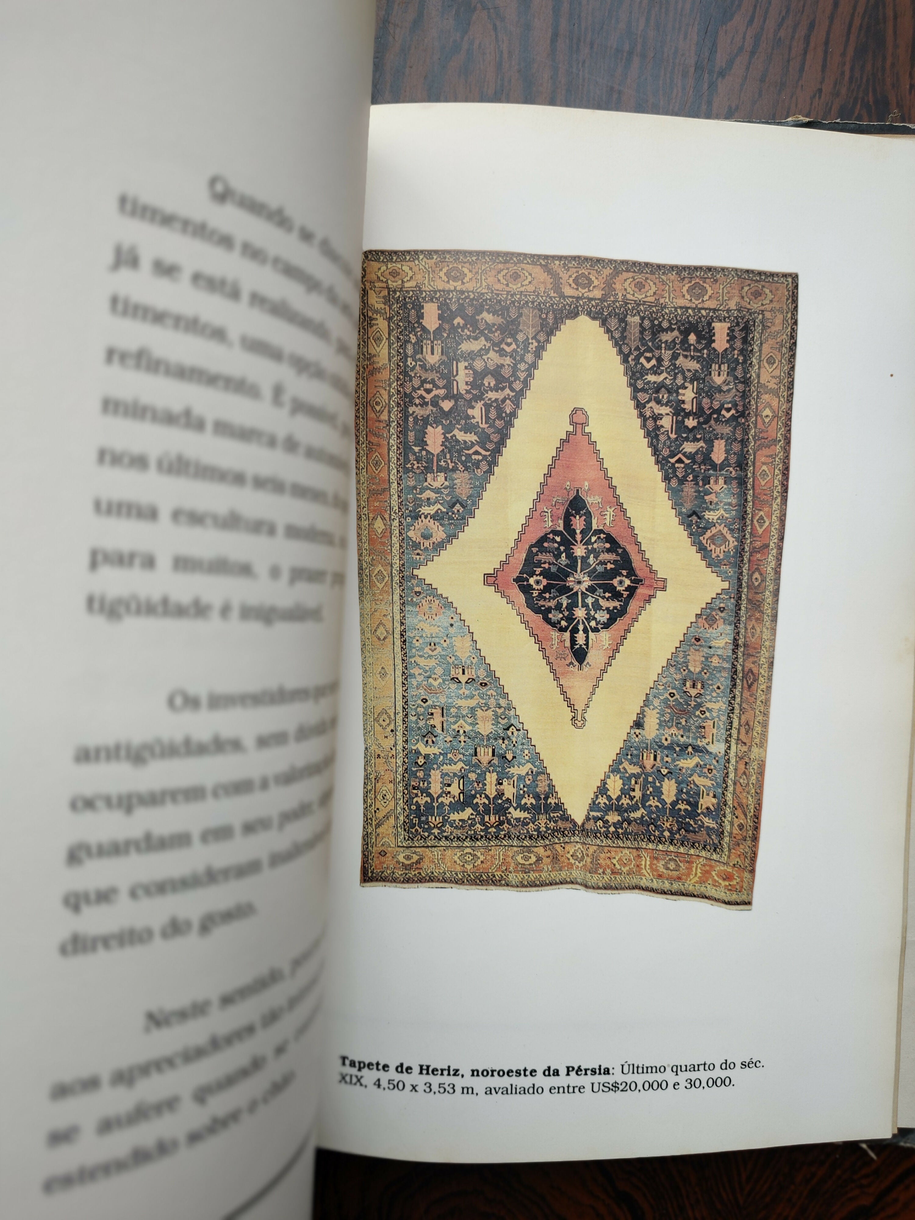 Raro Livro "A Magia dos Tapetes Orientais" de Omar Bin Qaissar El Merjayouni - edição 1988