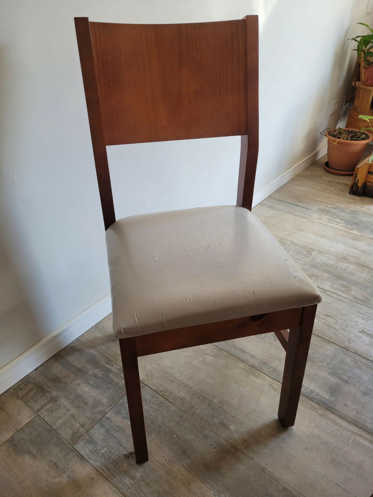 Conjunto de cadeiras 2 peças (praticamente novas)
