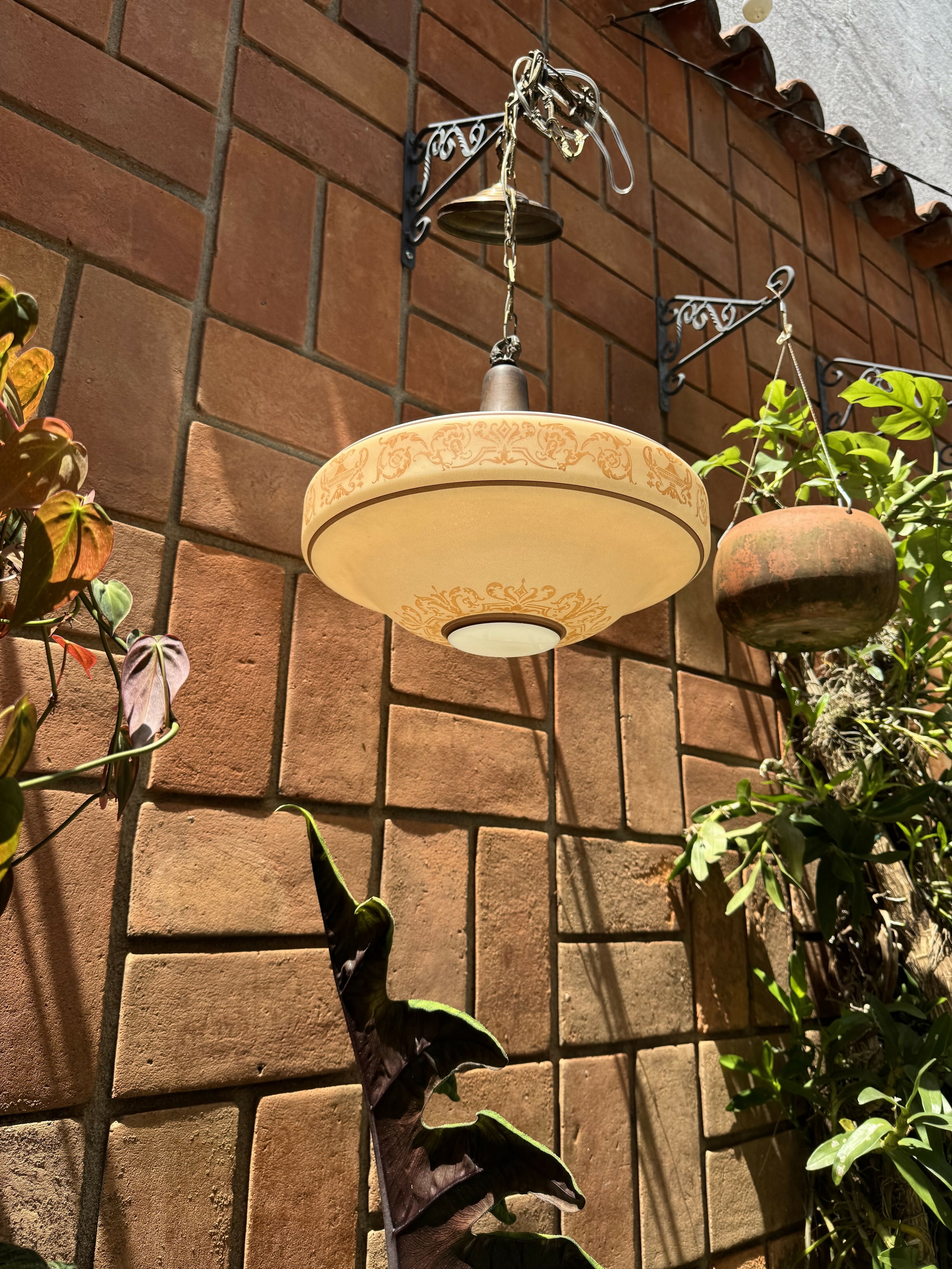 Luminária Pendente Muito Antiga em Opalina - Perfeito Estado