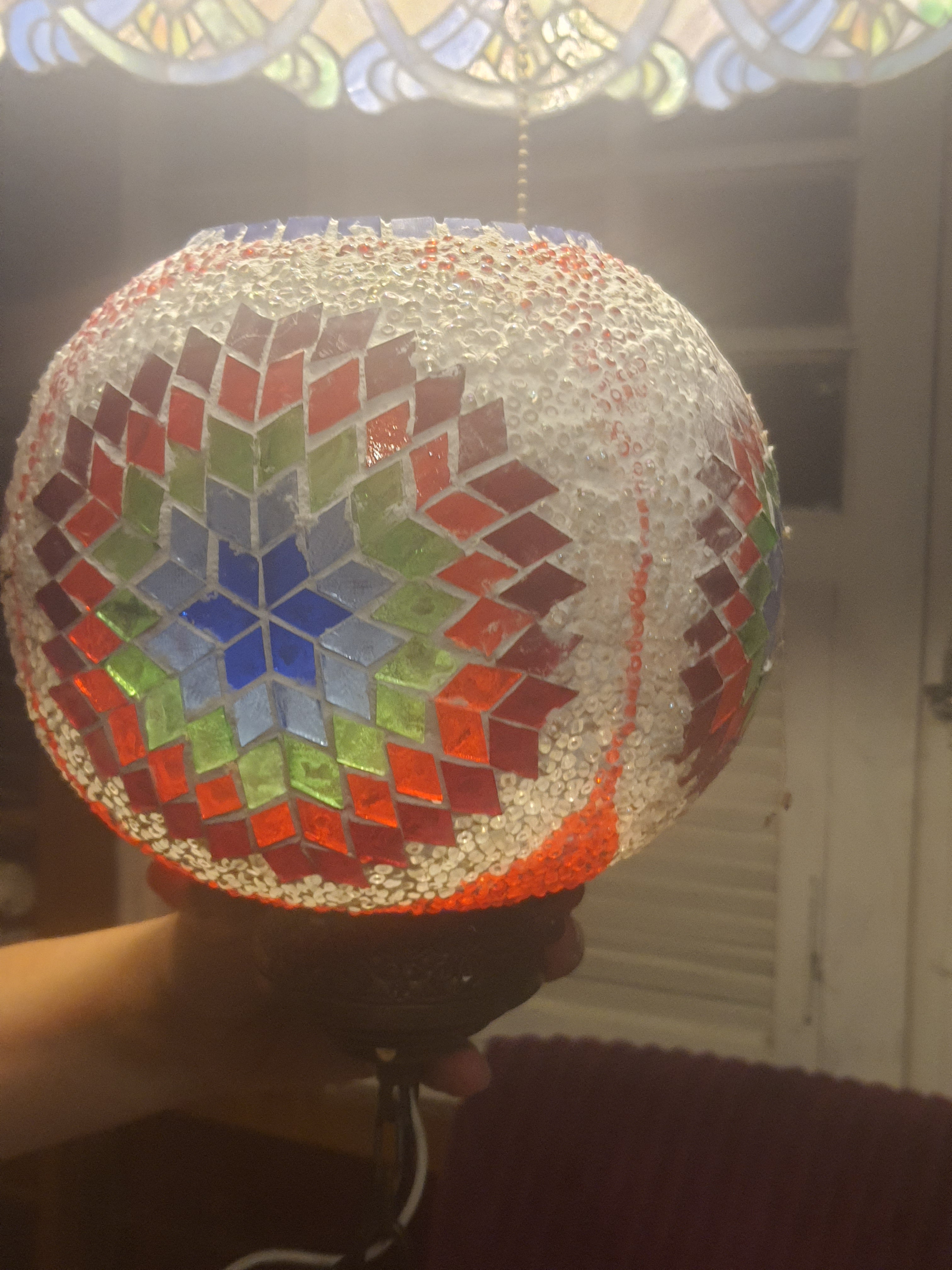 Luminaria pendente arredondada de mosaico turco com vidros importados