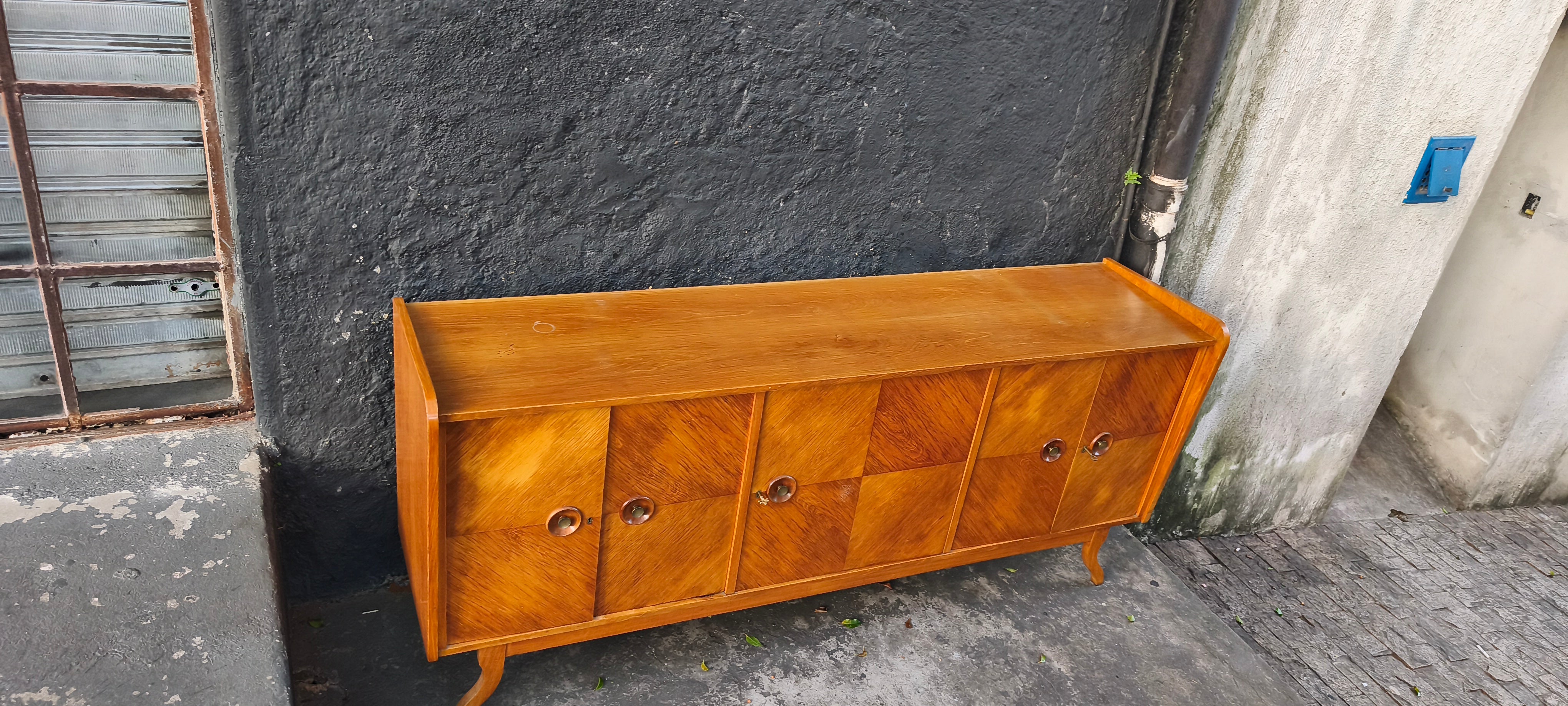 Belíssimo Buffet estilo ArtDeco original dos anos 50 em Pau Marfim (2m)