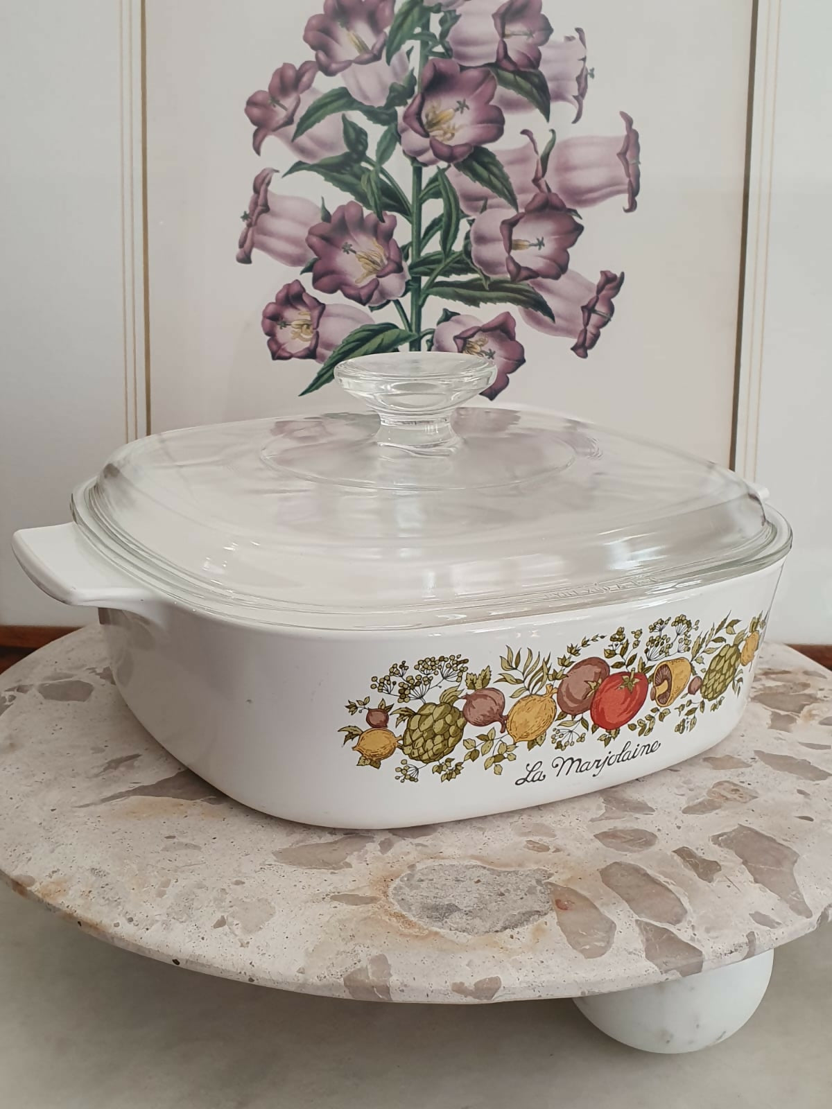 Refratário vintage Pyrex americano Corning Ware, em porcelana de alto desempenho e tampa de vidro. Impecável!