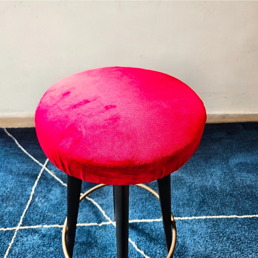 BANQUETA ANOS 50 PÉ PALITO EM VELUDO VERMELHO