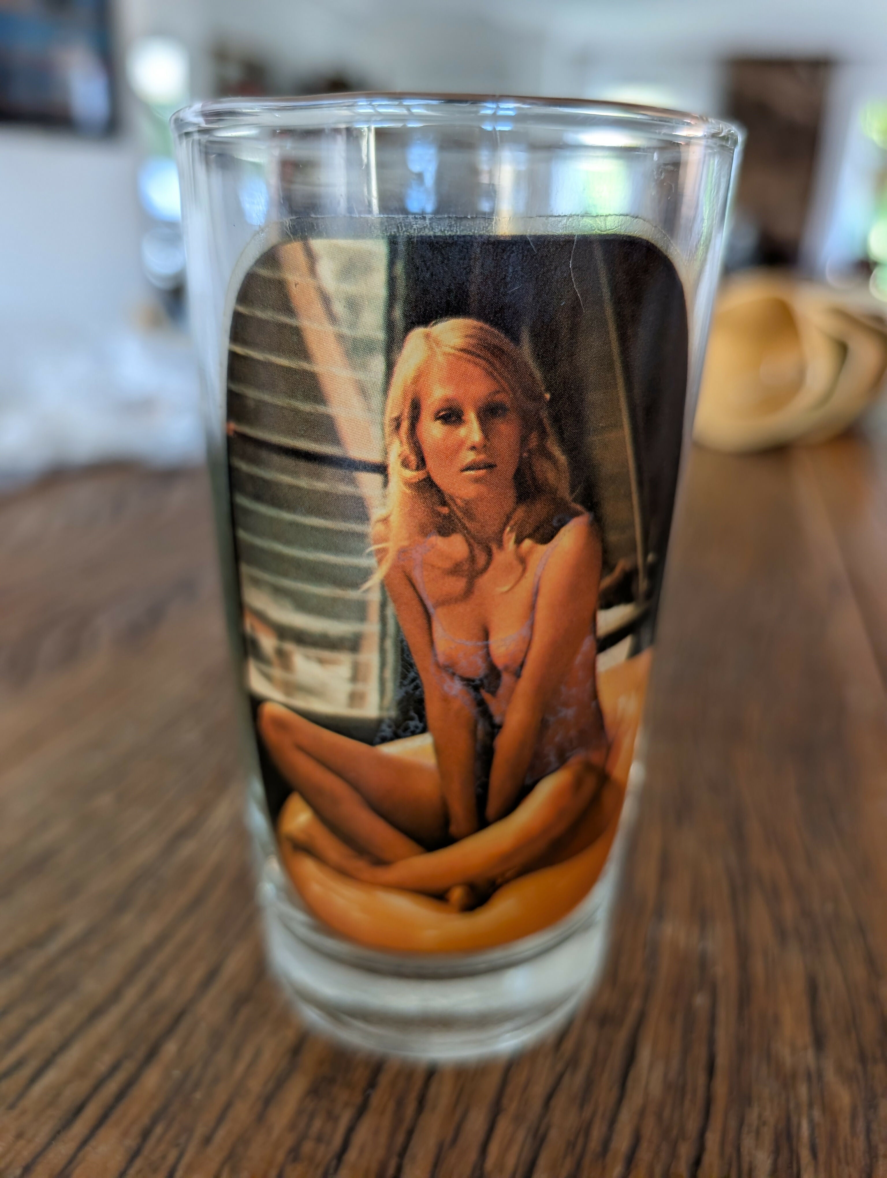 Par de copos vintage - Mulheres semi nuas - anos 70