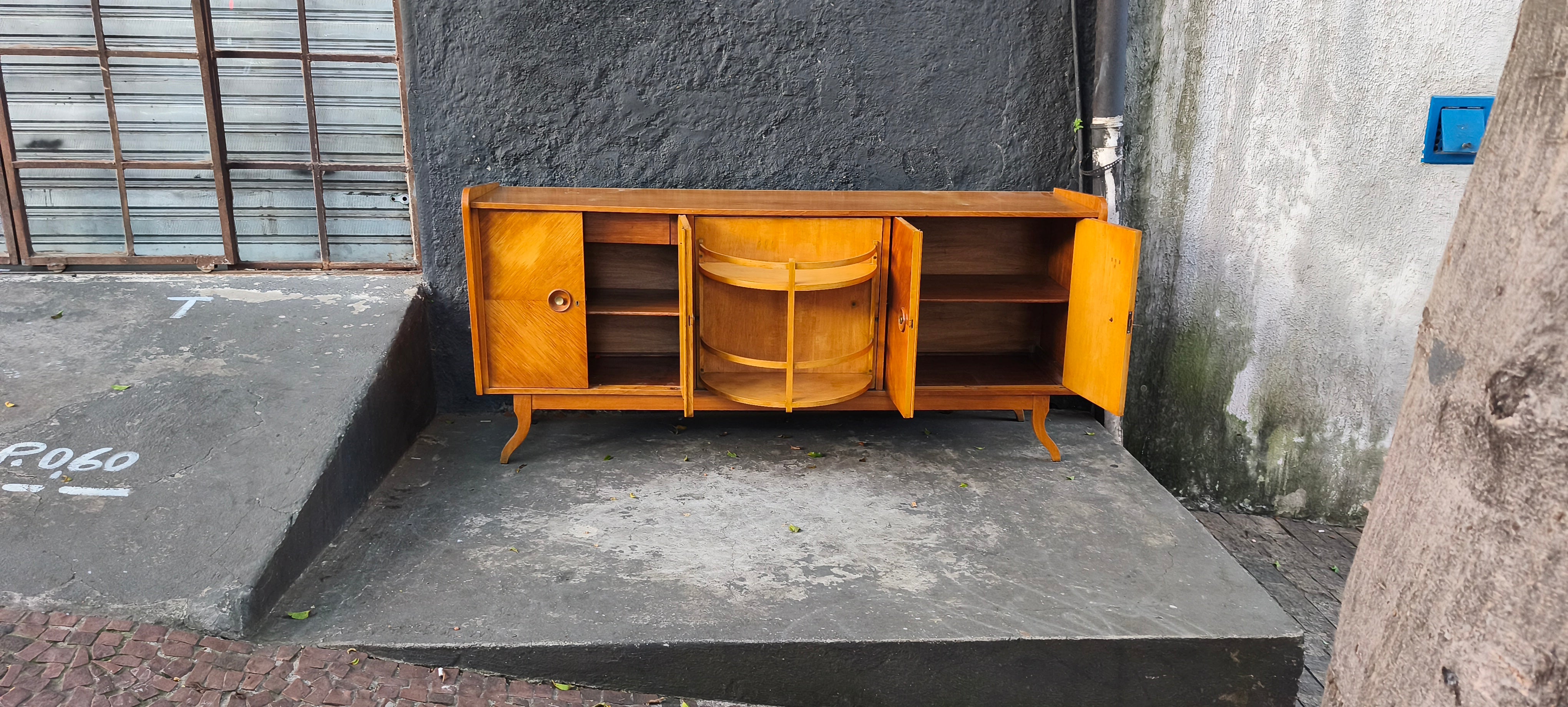 Belíssimo Buffet estilo ArtDeco original dos anos 50 em Pau Marfim (2m)