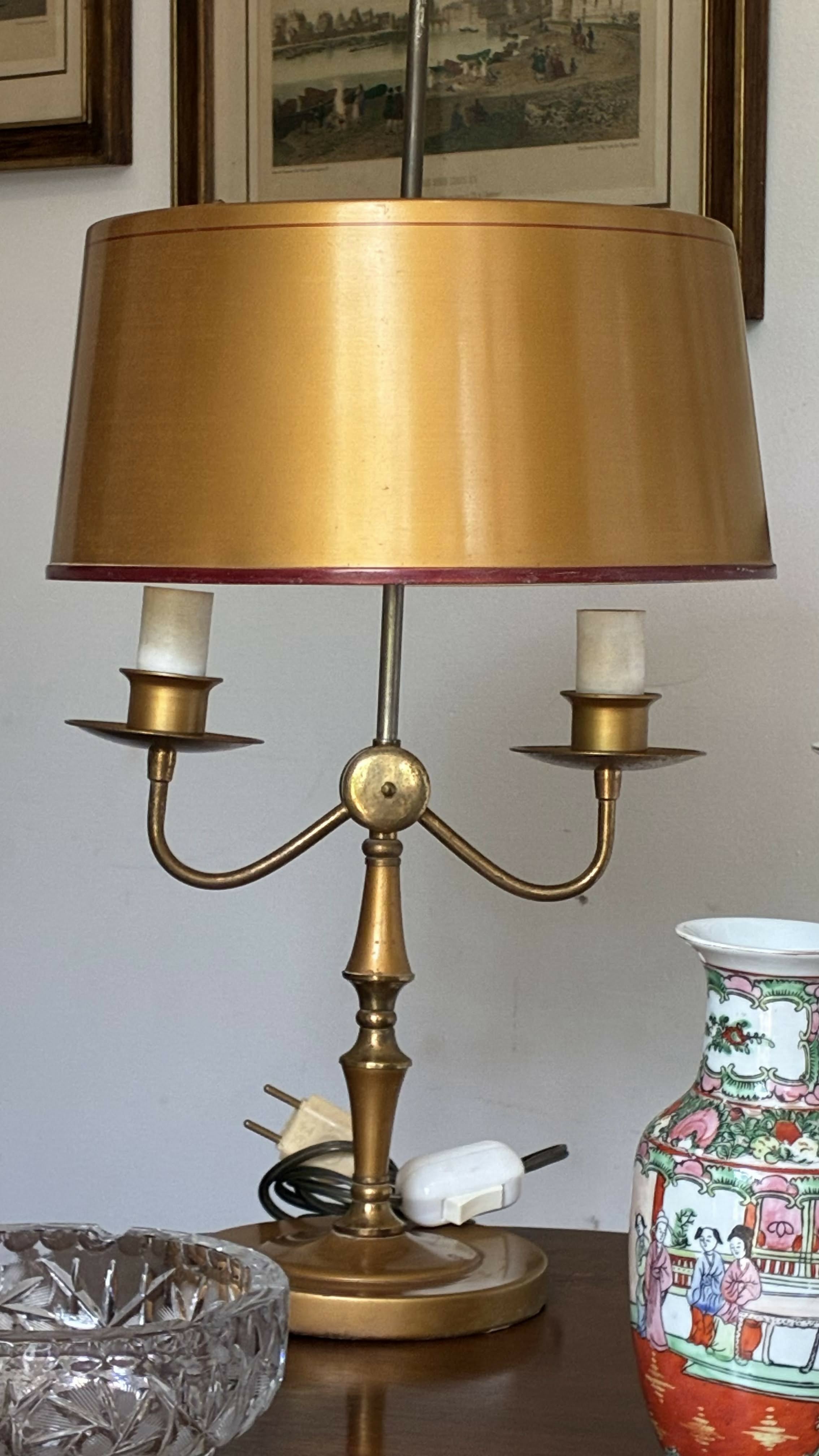 Abajur estilo Bouillotte