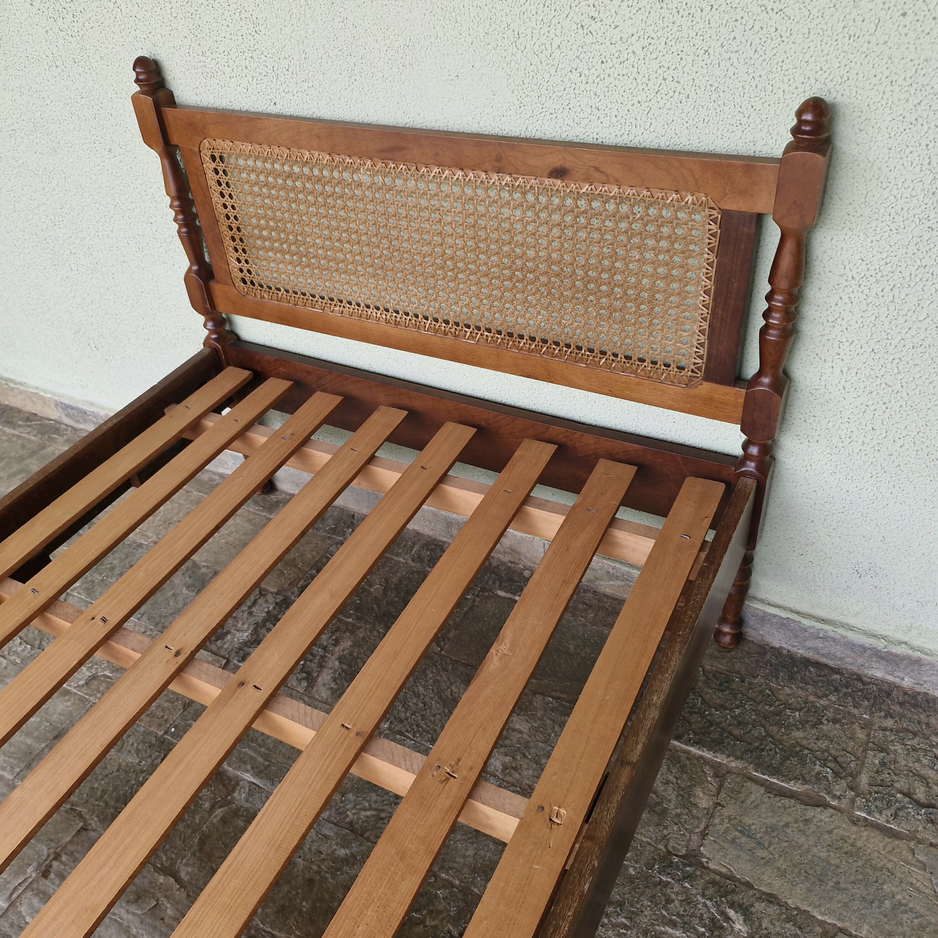 Cama de Solteiro Palhinha