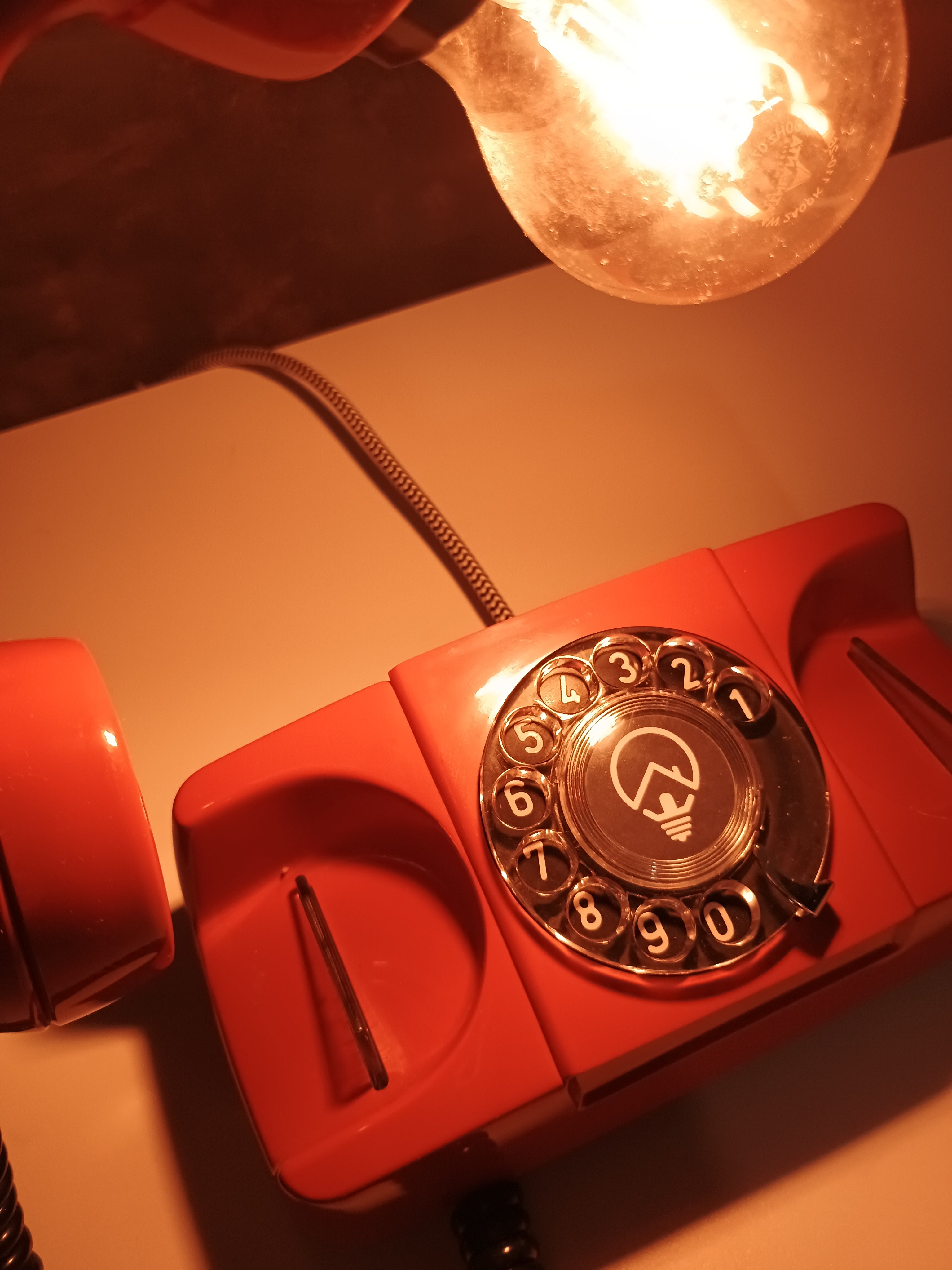Luminária Telefone Tijolinho (Cores Variadas)