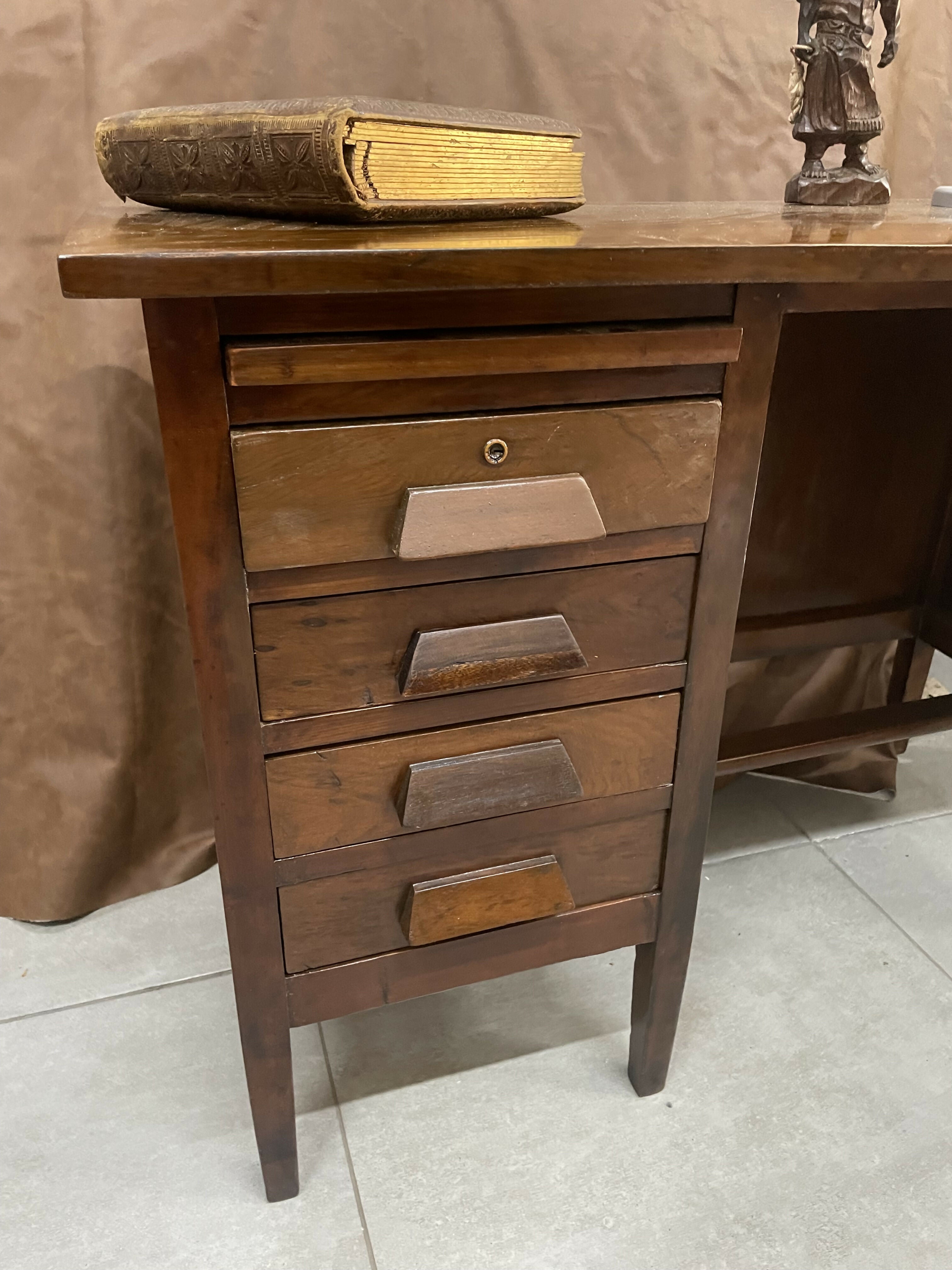 Escrivaninha Miele Original – Peça Selada e restaurada