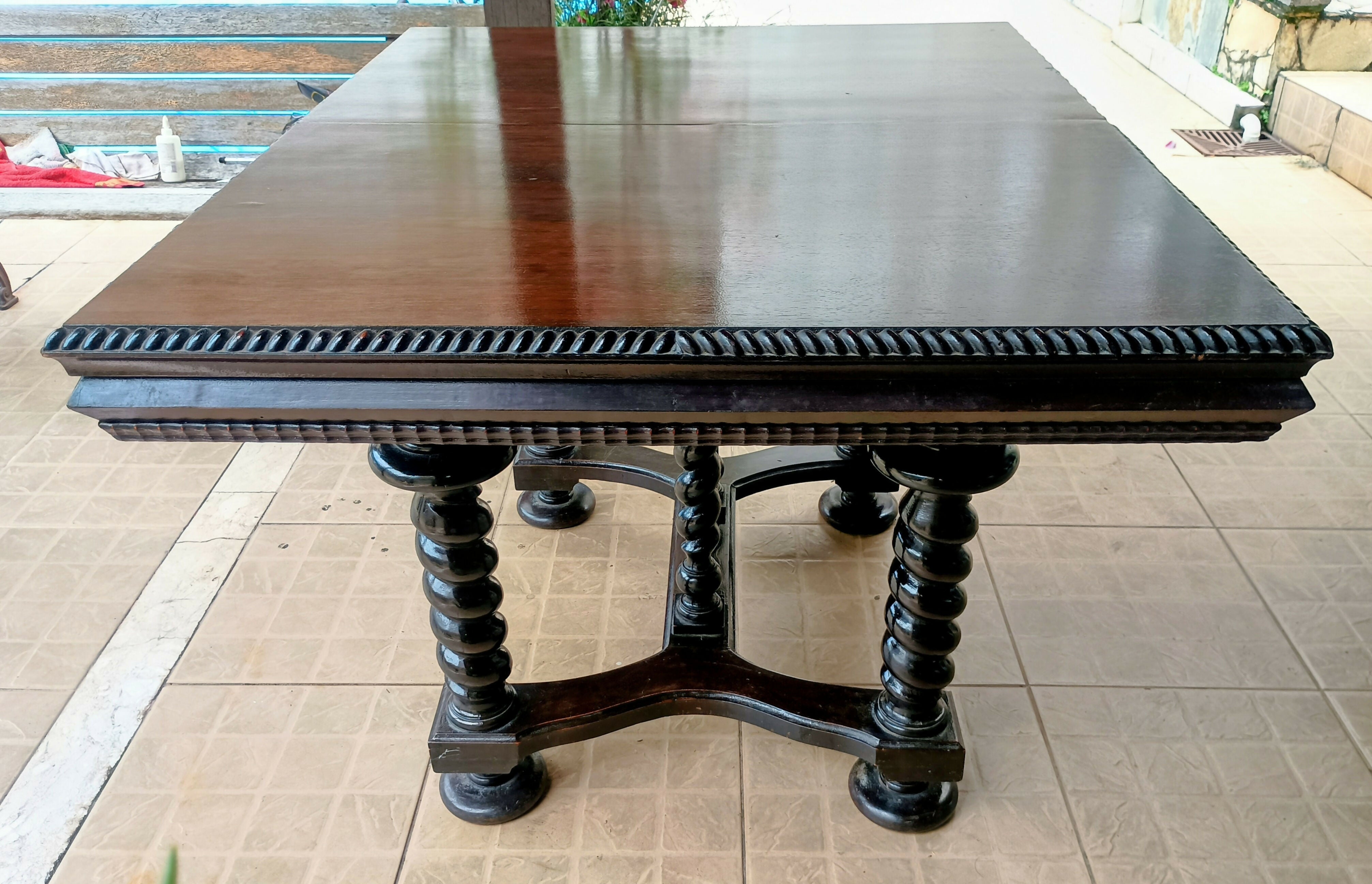 Mesa de jantar em jacarandá séc XIX - extensível