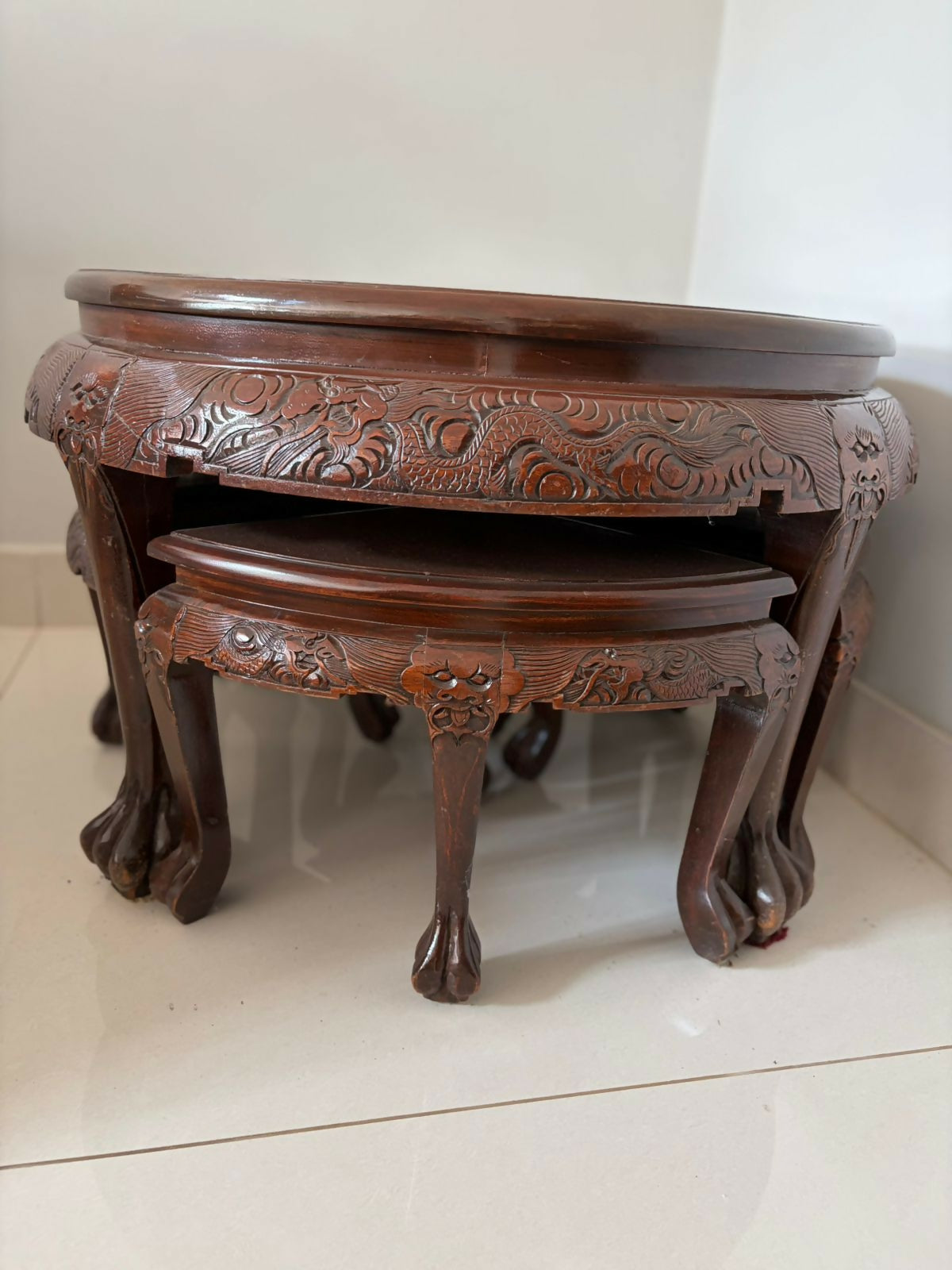 Mesinha Ninho Chinesa Entalhada