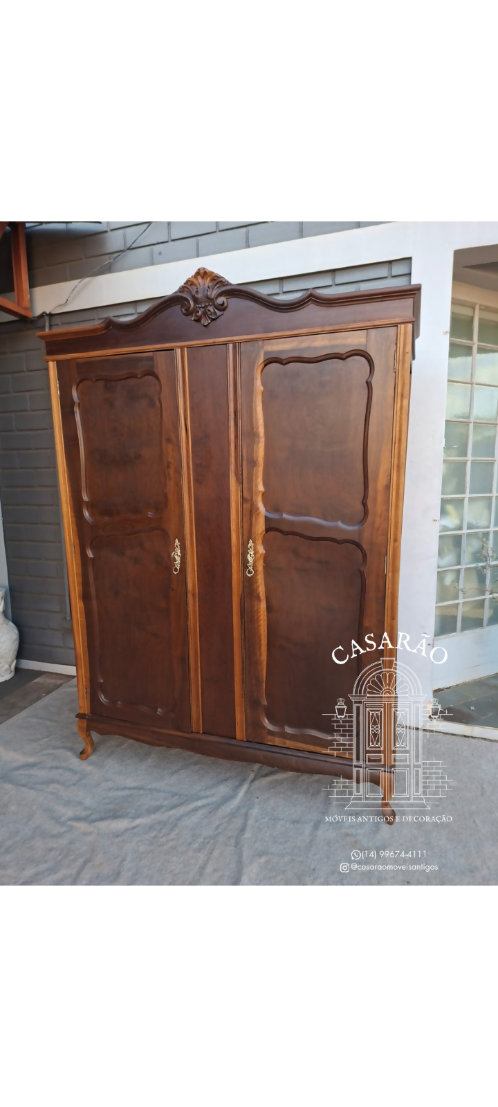 Guarda-roupa imbuia três gavetas