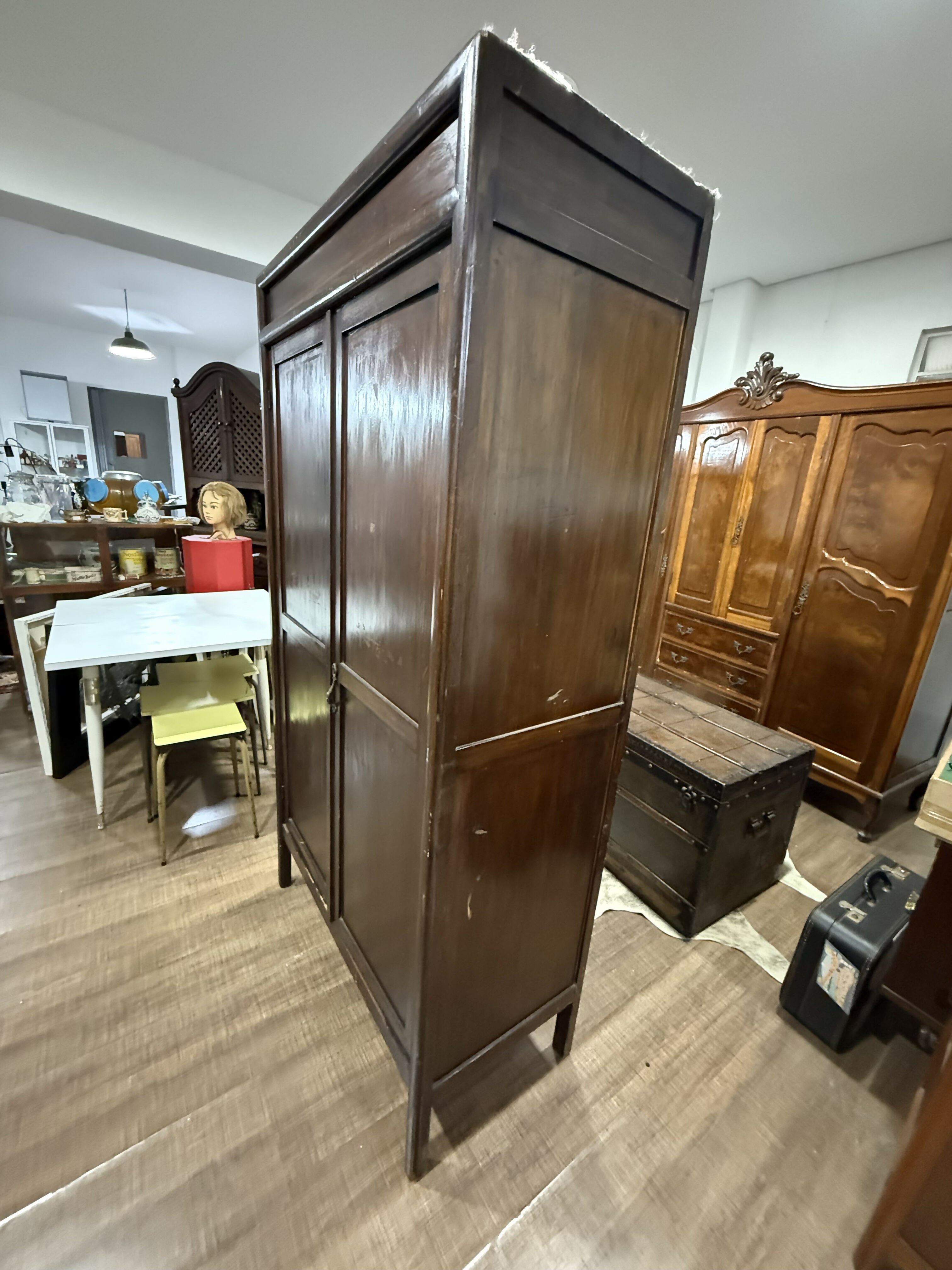 Guarda-roupa Antigo – Anos 1920/40 – Madeira Maciça