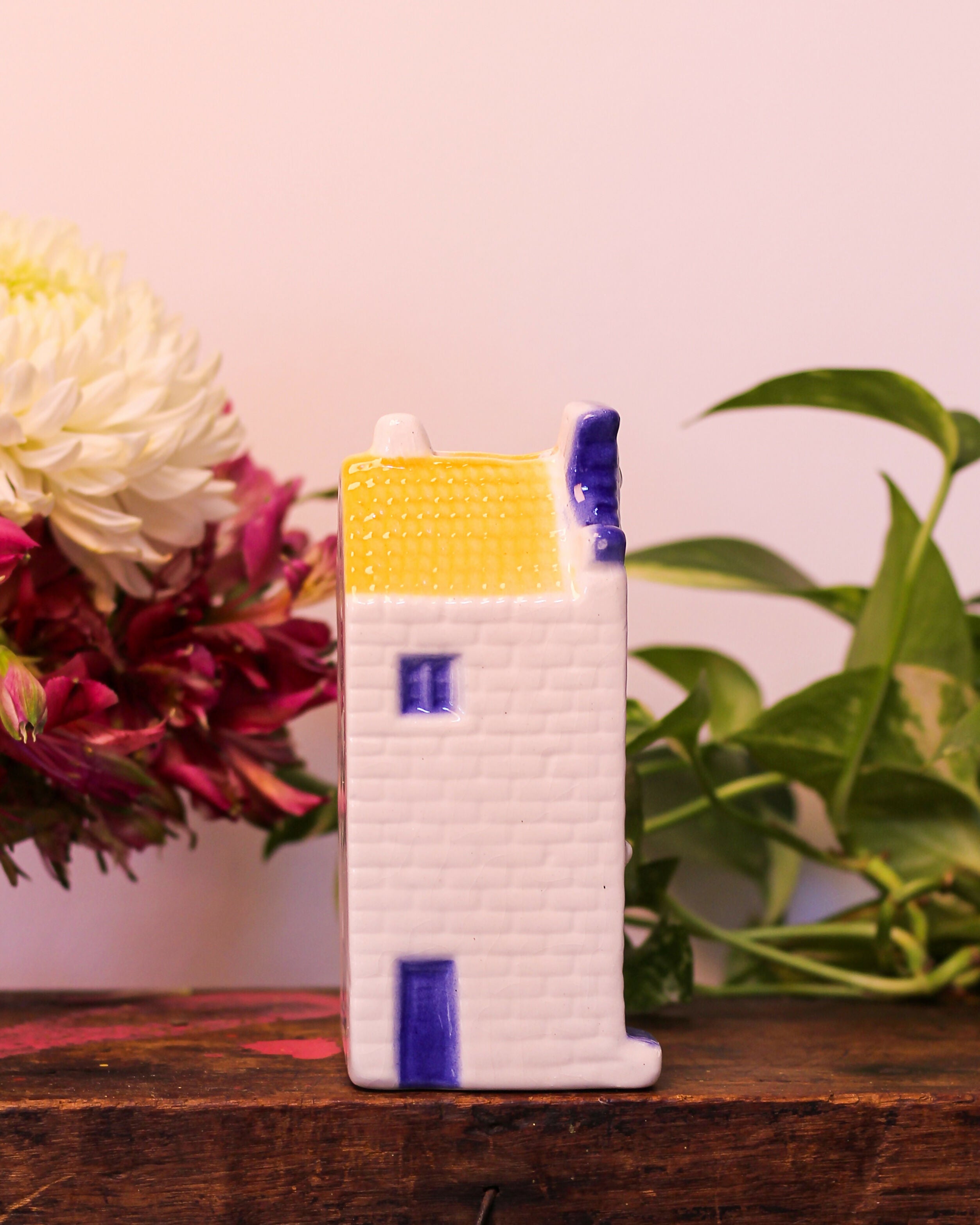 Cofre estilo Delft em porcelana