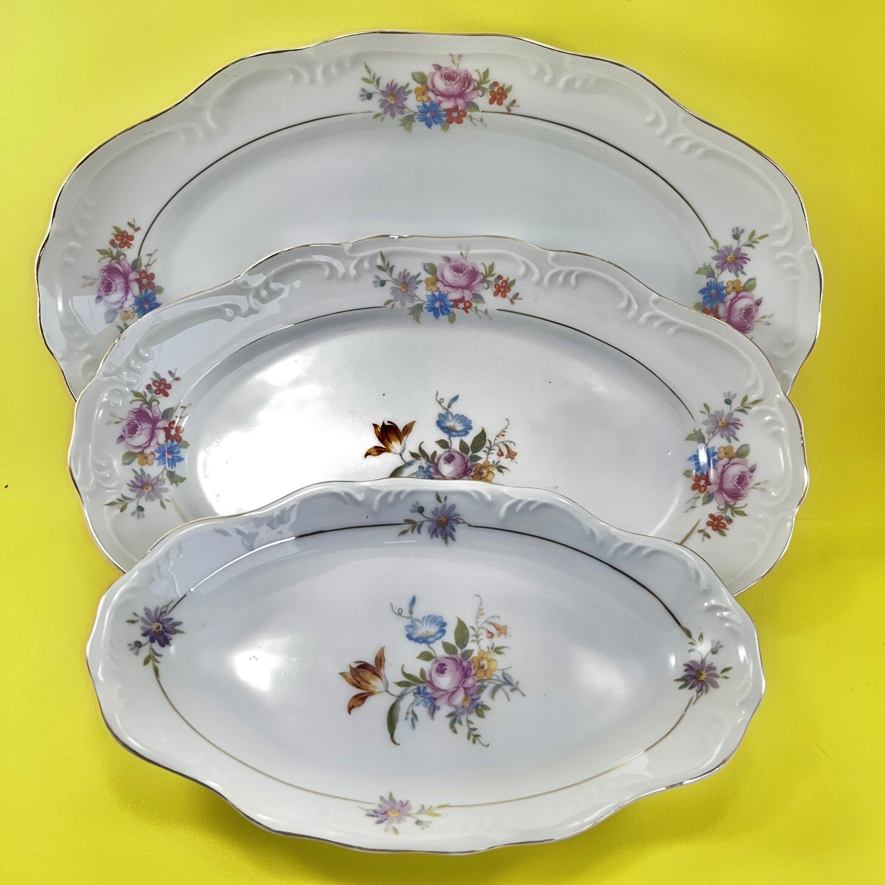 Porcelana Schmidt Rio do Testo 1946/1958 Jogo com 3 travessas rasas