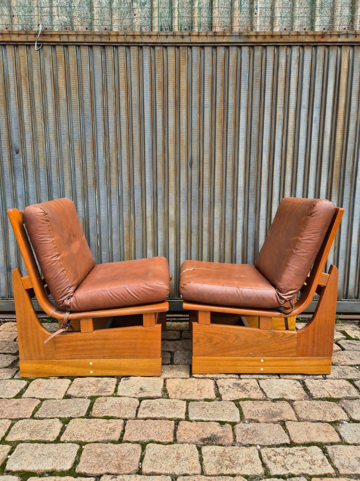 Poltrona anos 80 (valor unitário)