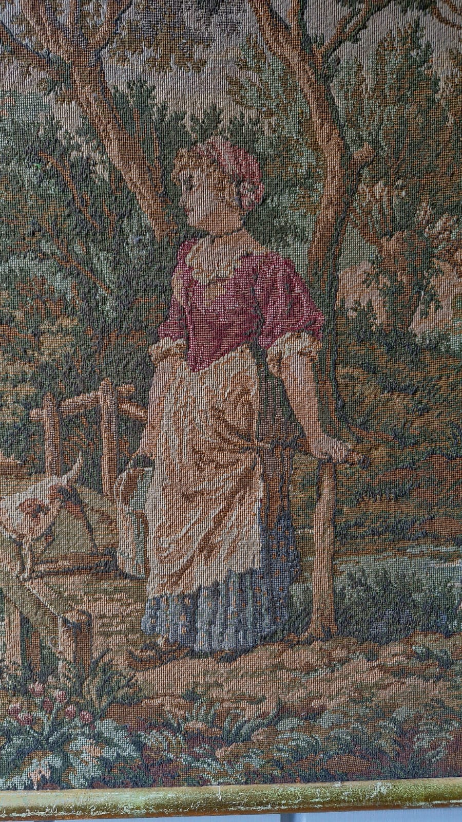 Belíssimo Quadro em Tapeçaria Francesa Gobelin com moldura dourada 