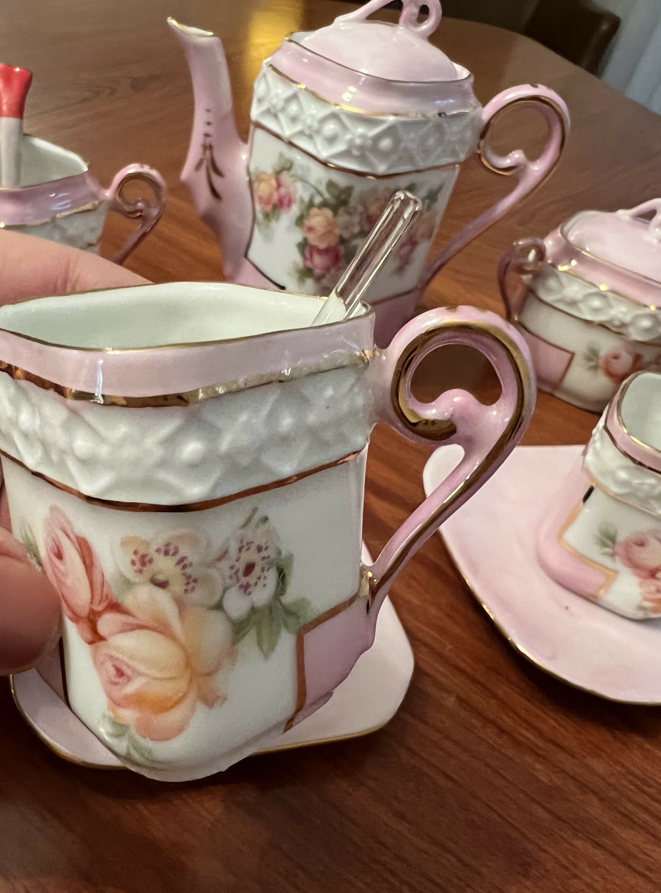 Conjunto de Chá Porcelana Francesa Tete a Tete